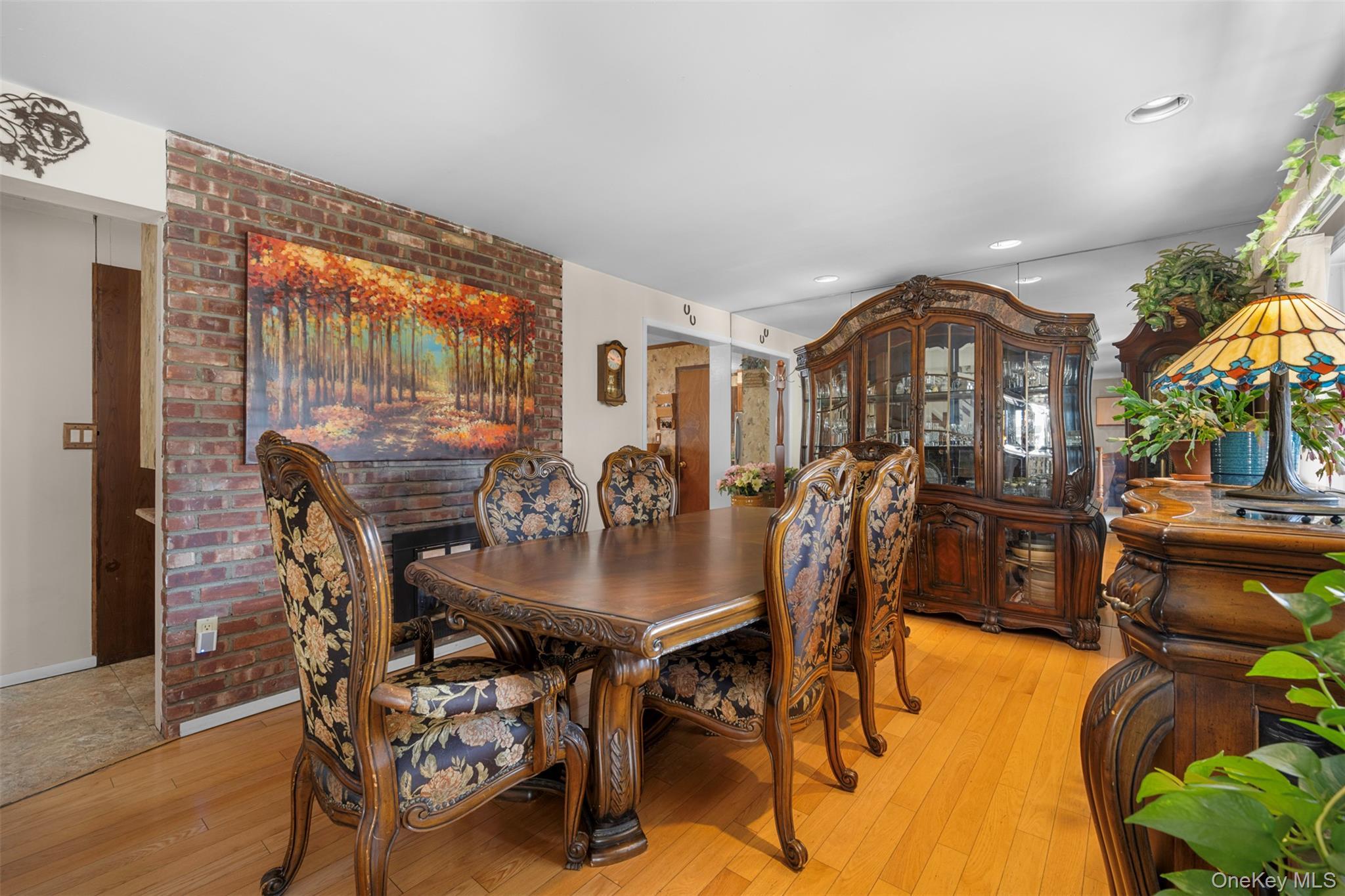 Single Family Bent  Nassau County, NY 11756, MLS-991214-10