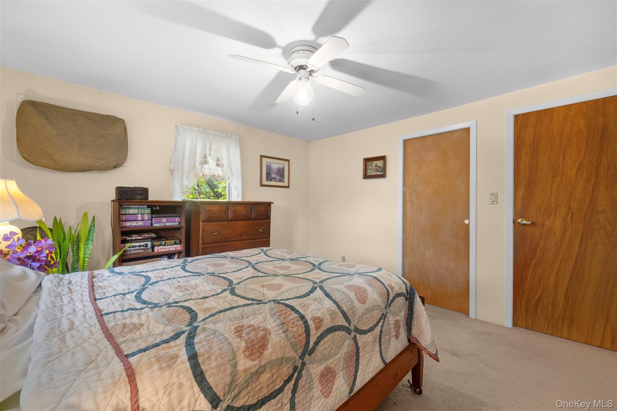Single Family Bent  Nassau County, NY 11756, MLS-991214-27
