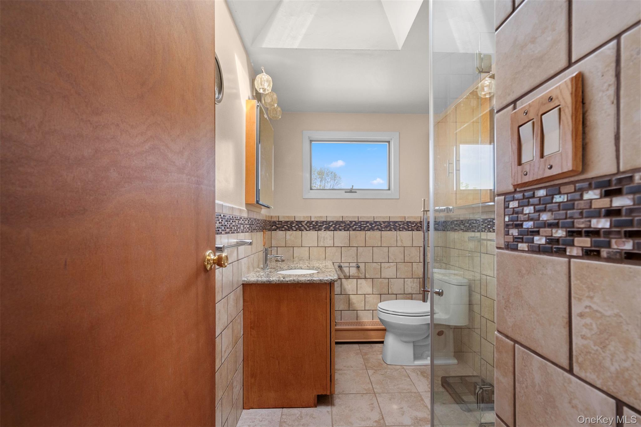 Single Family Bent  Nassau County, NY 11756, MLS-991214-37