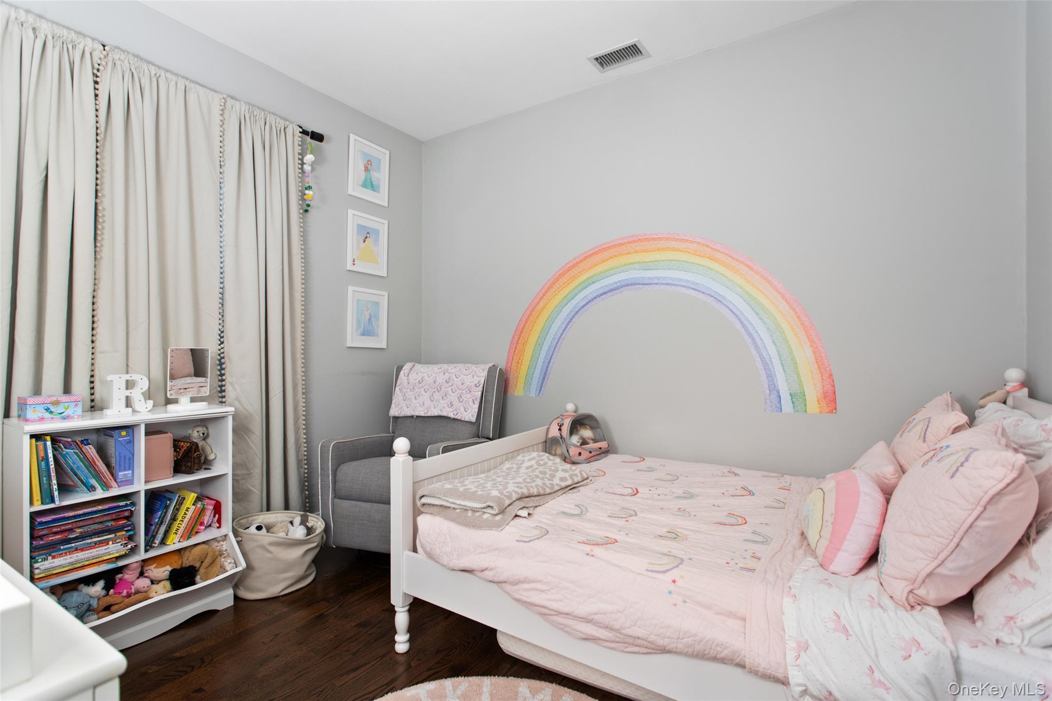 Single Family Wallace Street  Westchester County, NY 10707, MLS-991221-21