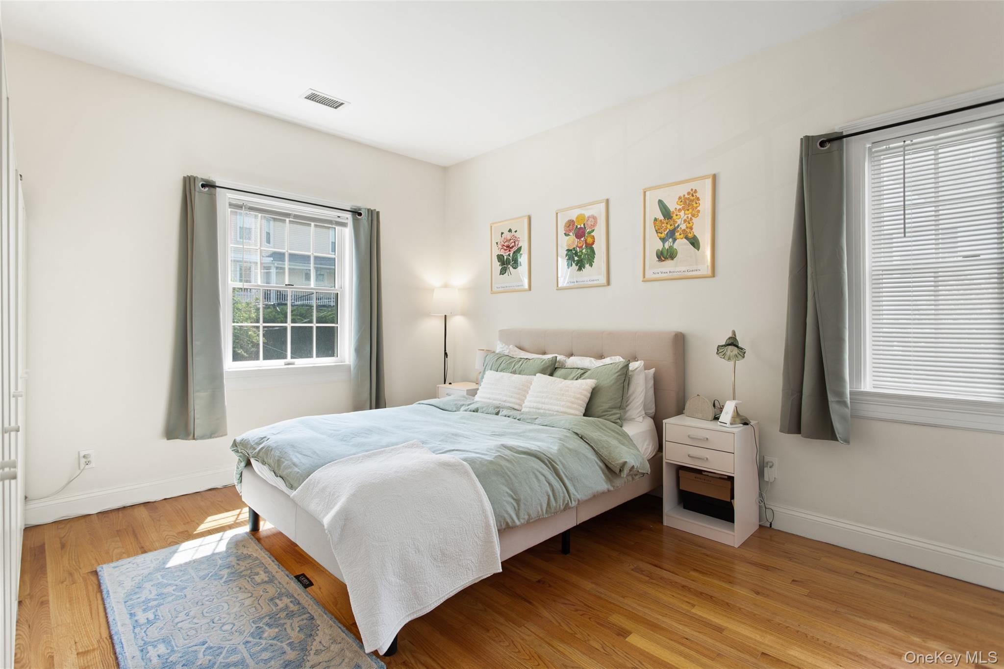 Single Family Wallace Street  Westchester County, NY 10707, MLS-991221-31