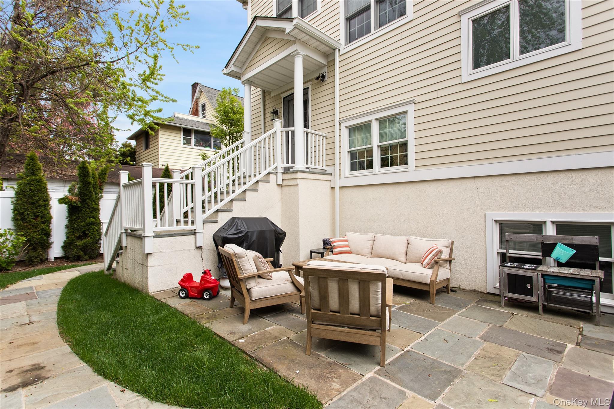 Single Family Wallace Street  Westchester County, NY 10707, MLS-991221-5