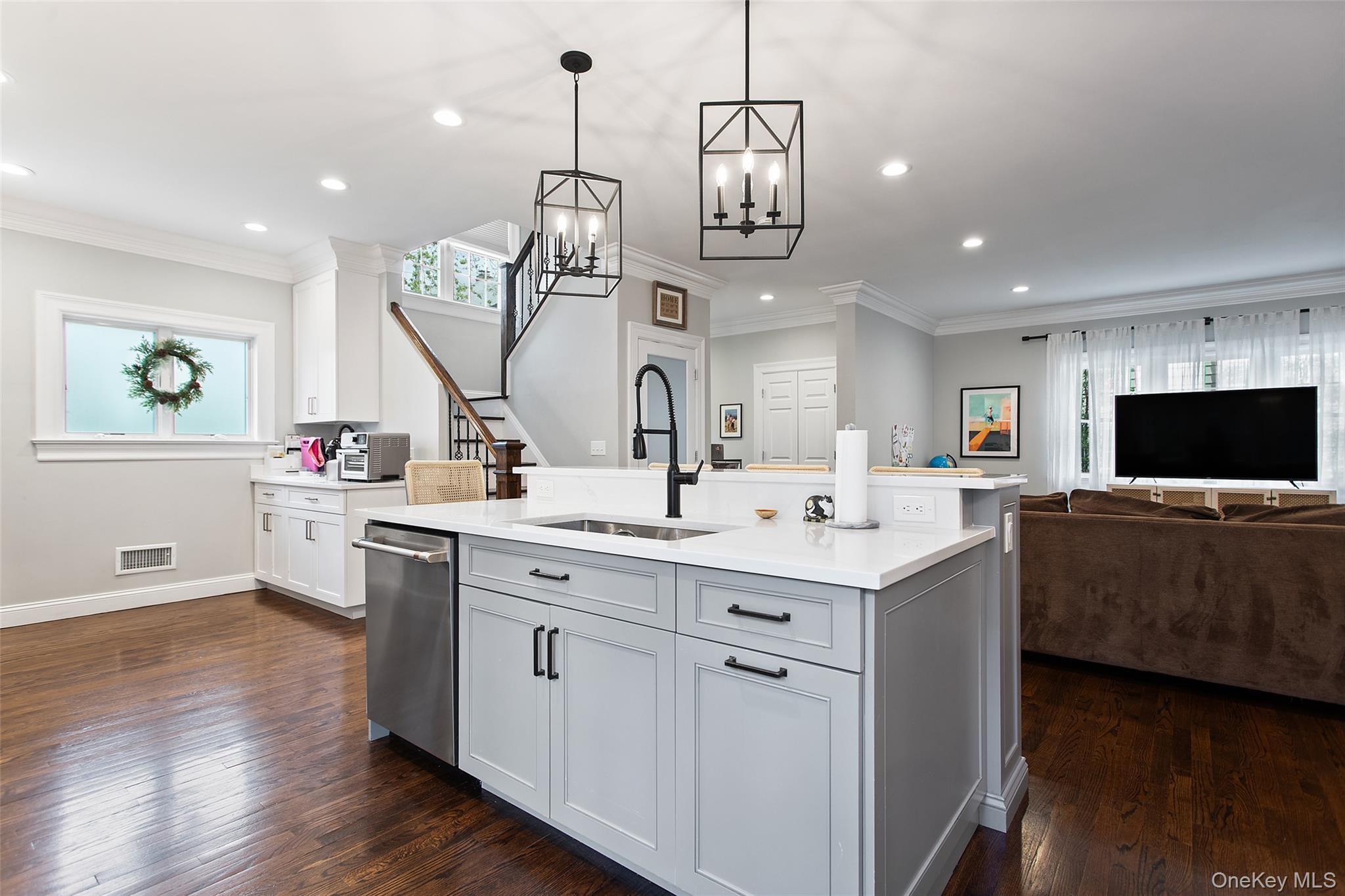 Single Family Wallace Street  Westchester County, NY 10707, MLS-991221-6