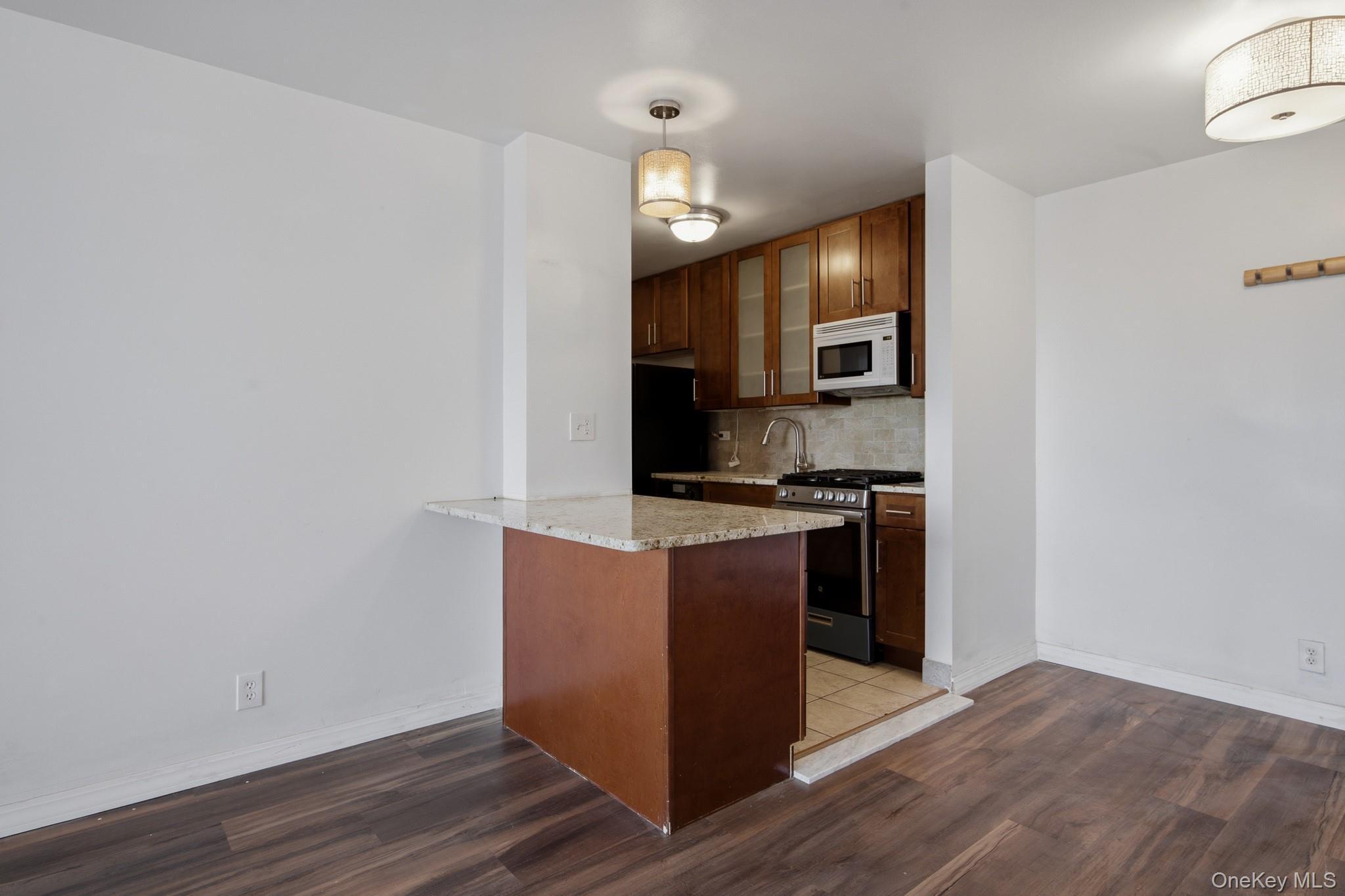 Coop Hall Brooklyn, NY 11205, MLS-991222-12