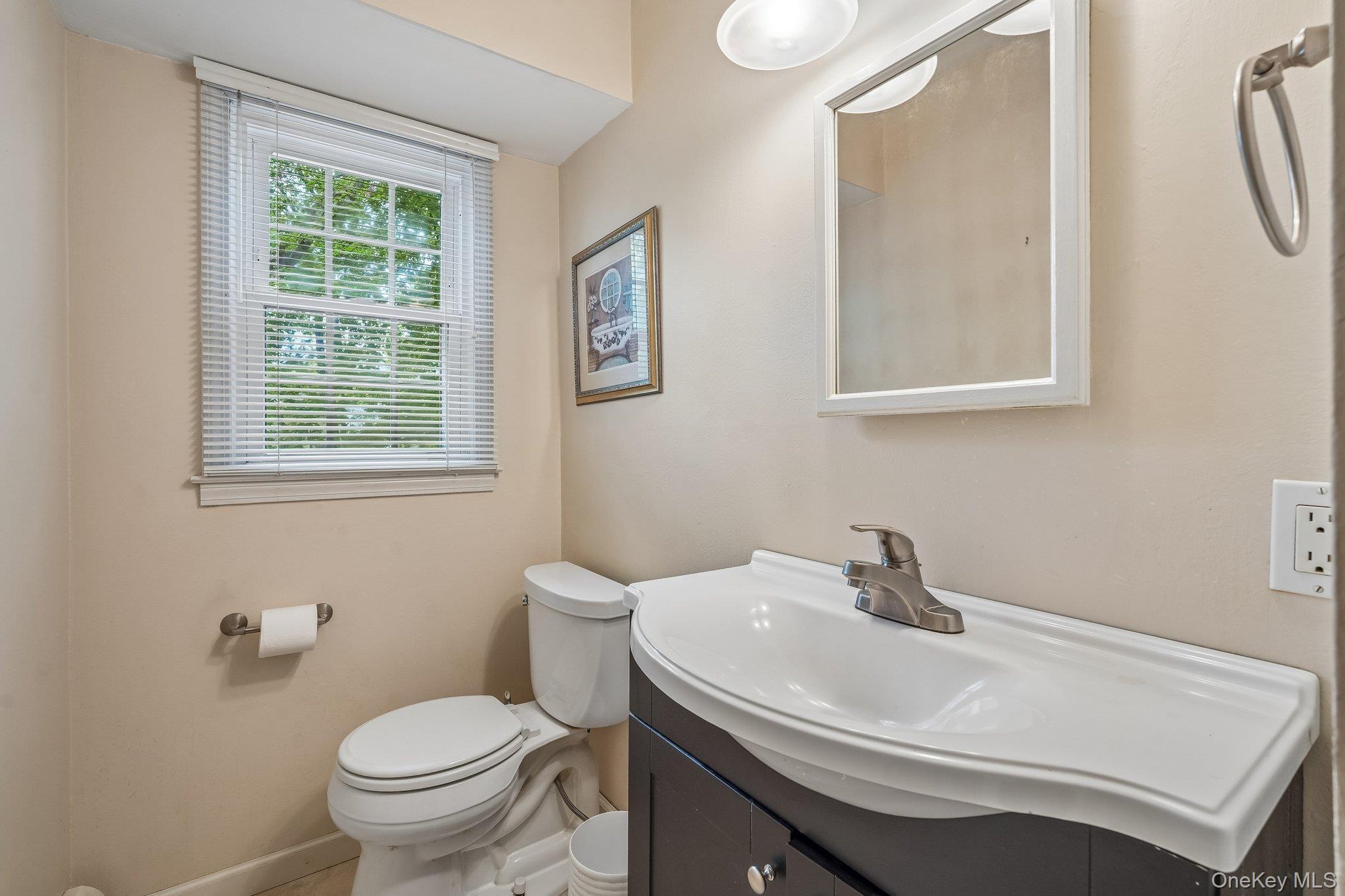 Single Family Maplewood  Rockland County, NY 10956, MLS-991233-15