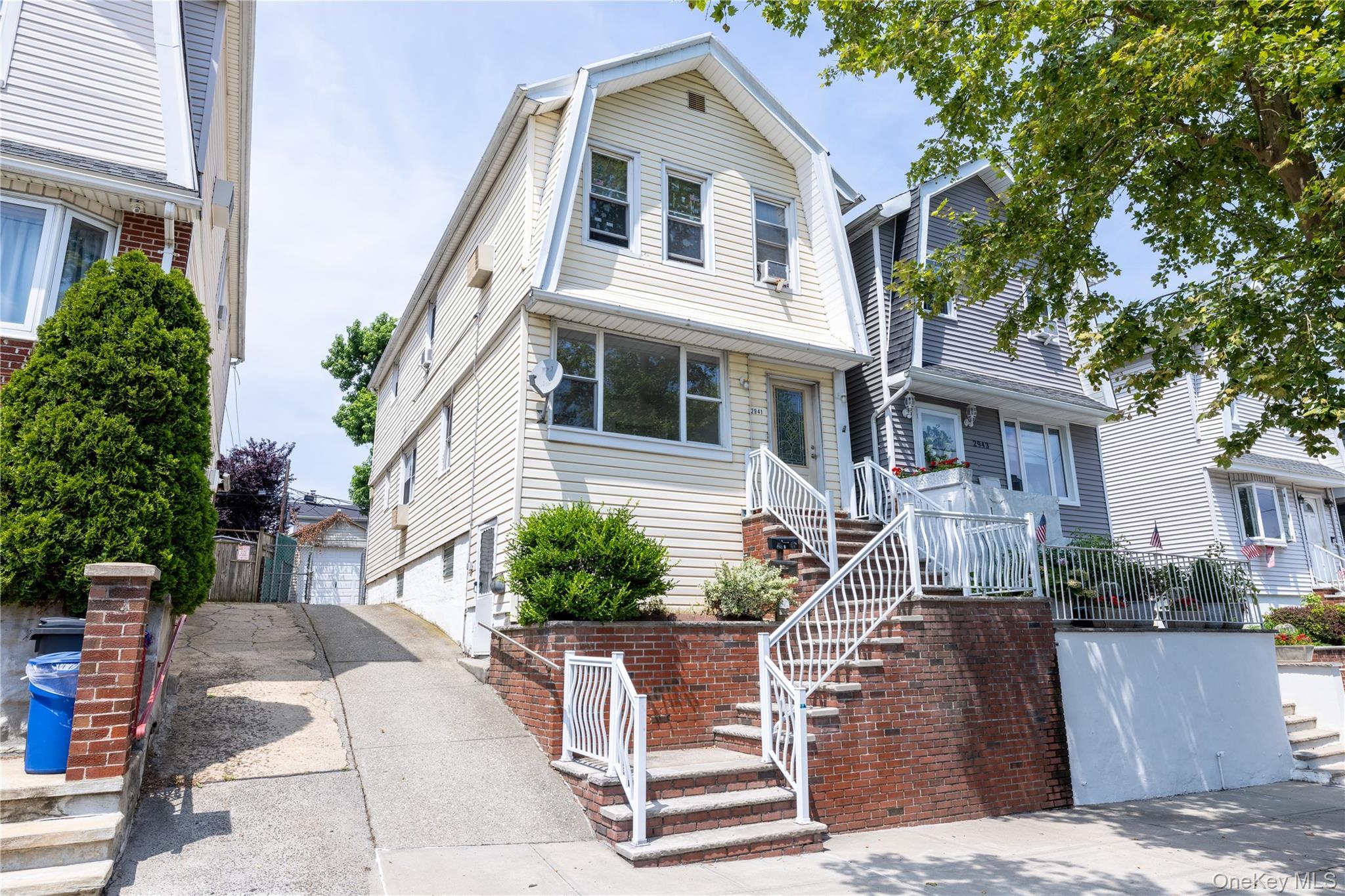 Single Family Middletown  Bronx, NY 10461, MLS-991237-2