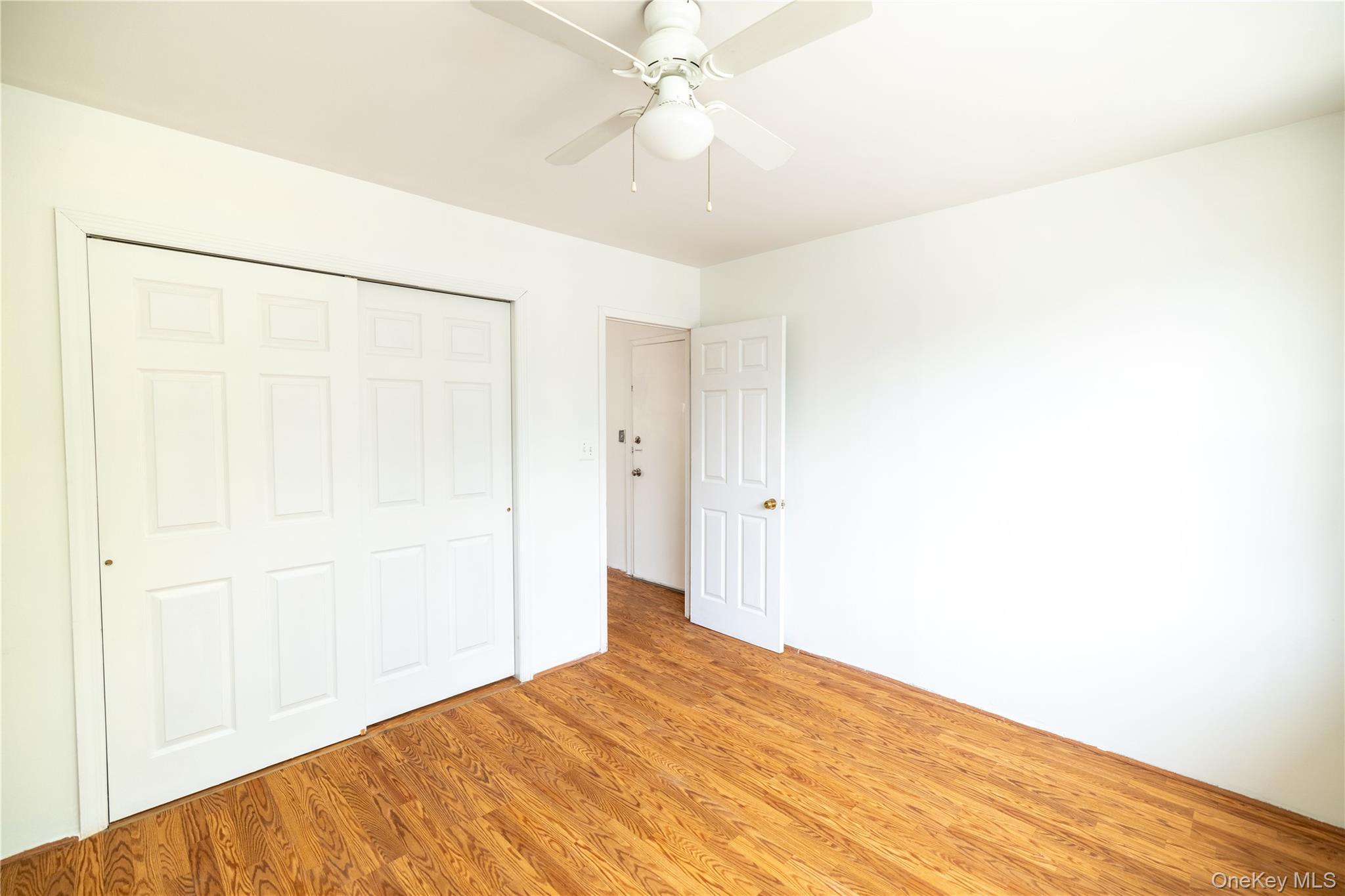 Single Family Middletown  Bronx, NY 10461, MLS-991237-6