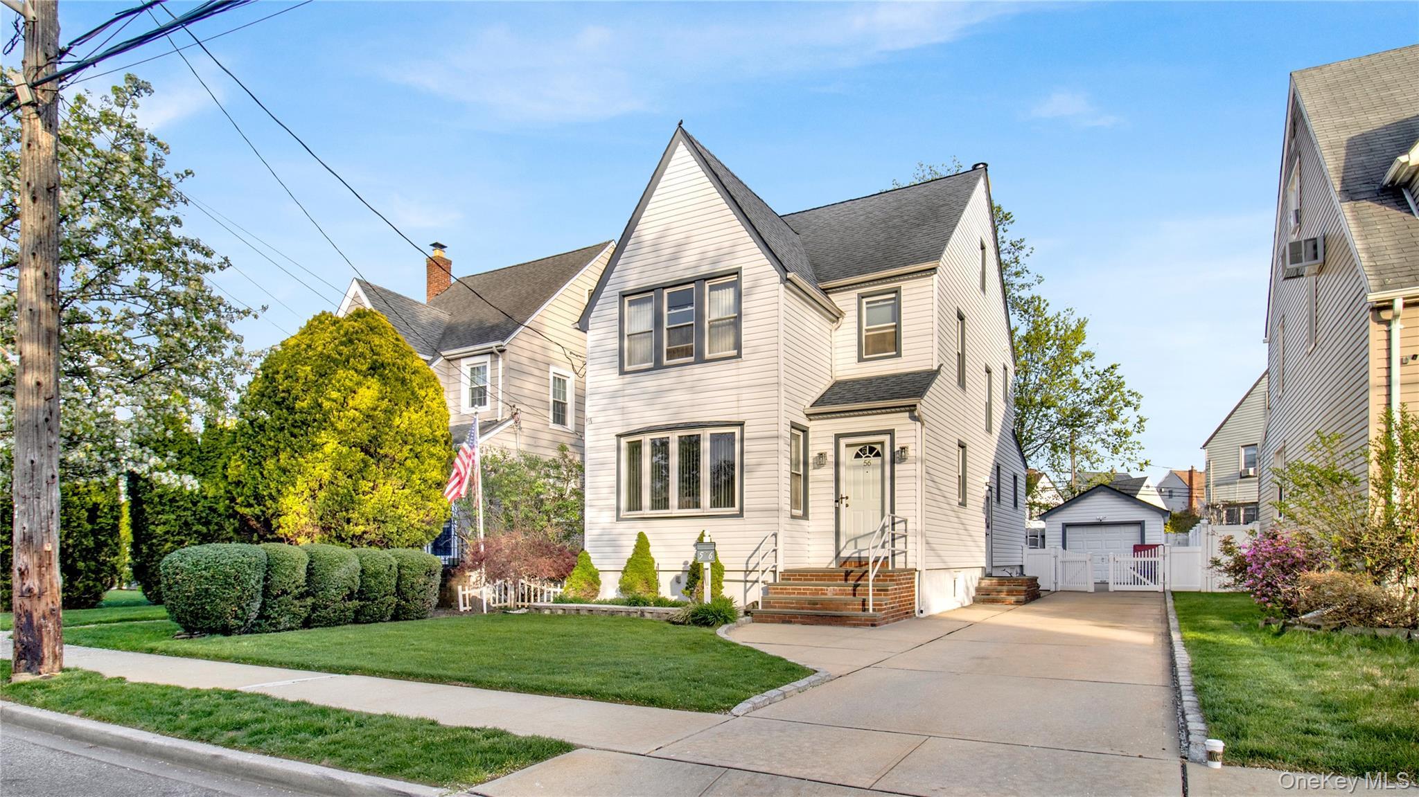 Single Family Liggett  Nassau County, NY 11581, MLS-991283-28