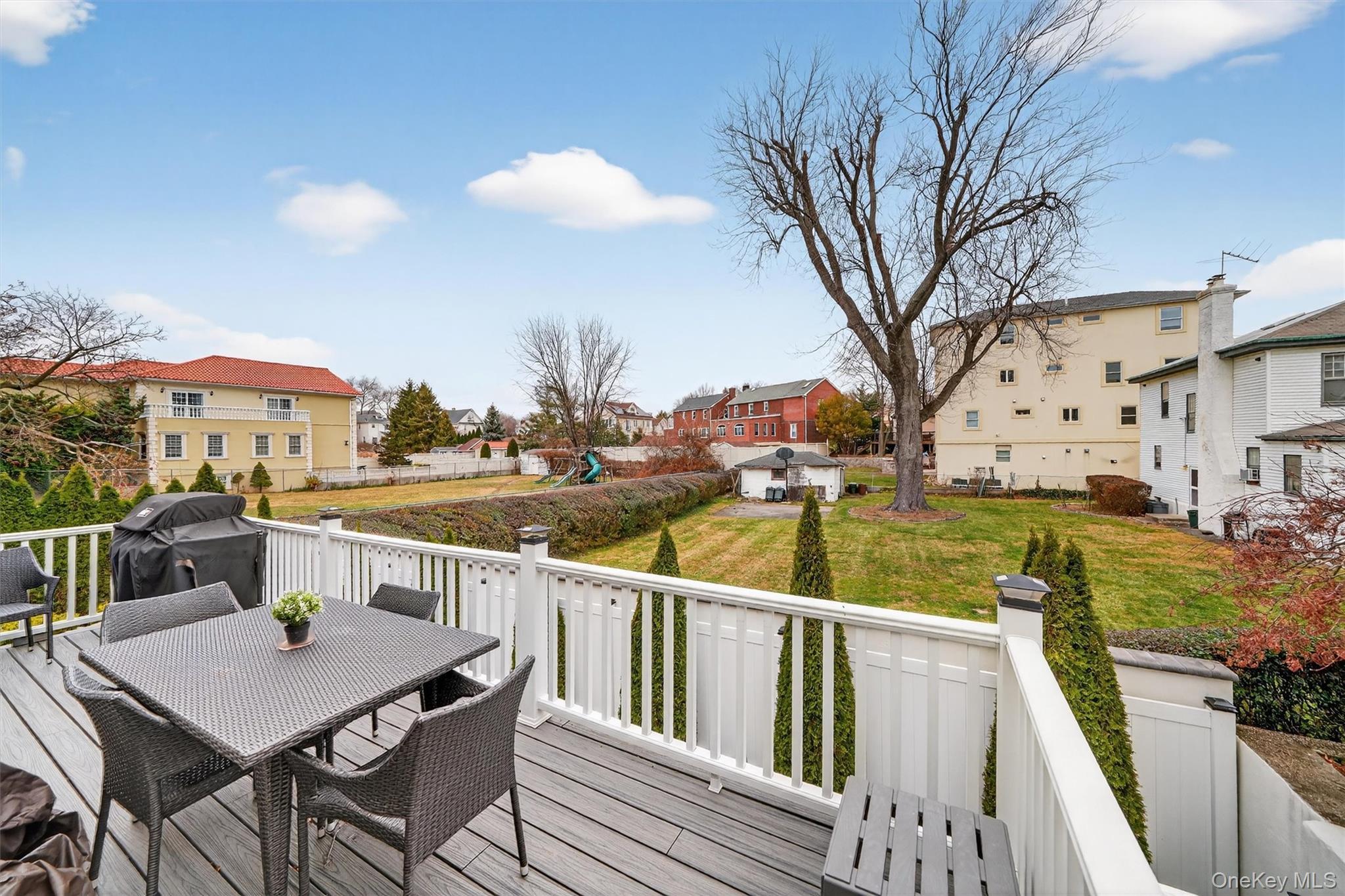 Single Family Agar  Bronx, NY 10465, MLS-991287-41