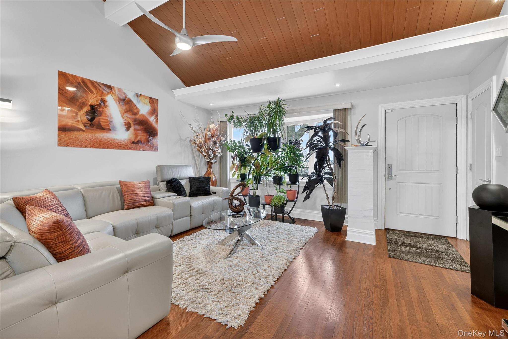 Single Family Agar  Bronx, NY 10465, MLS-991287-9