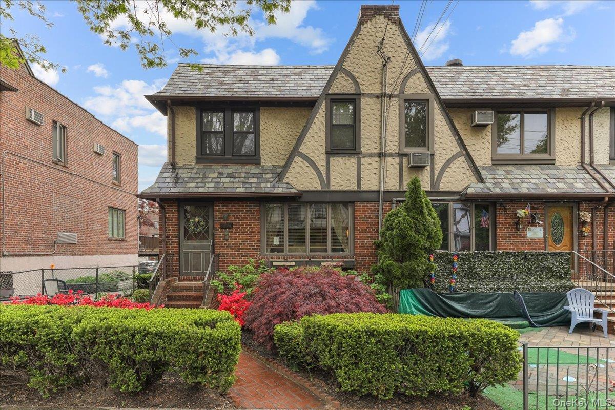 Single Family Narragansett Bronx, NY 10461, MLS-991323-21