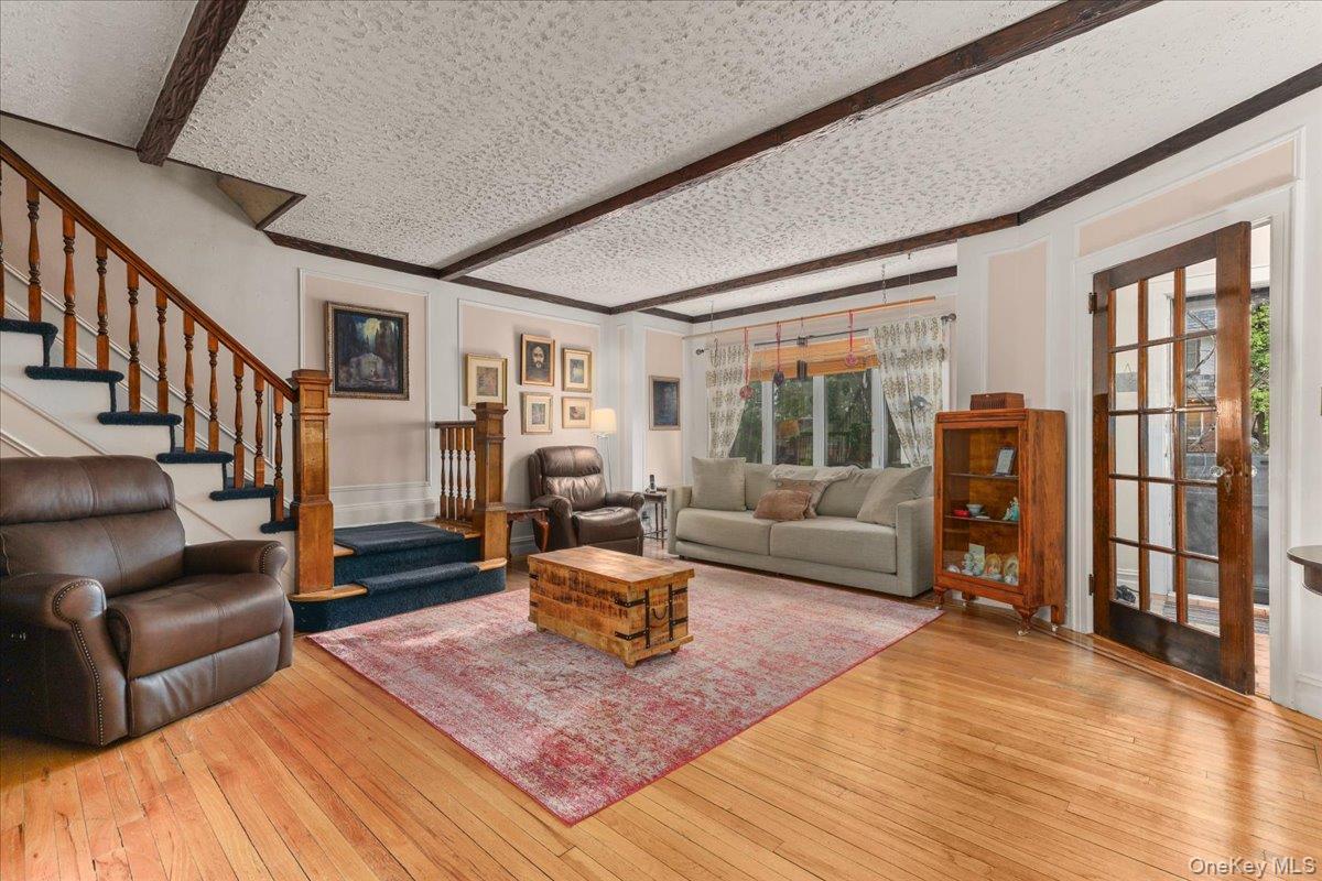 Single Family Narragansett Bronx, NY 10461, MLS-991323-3