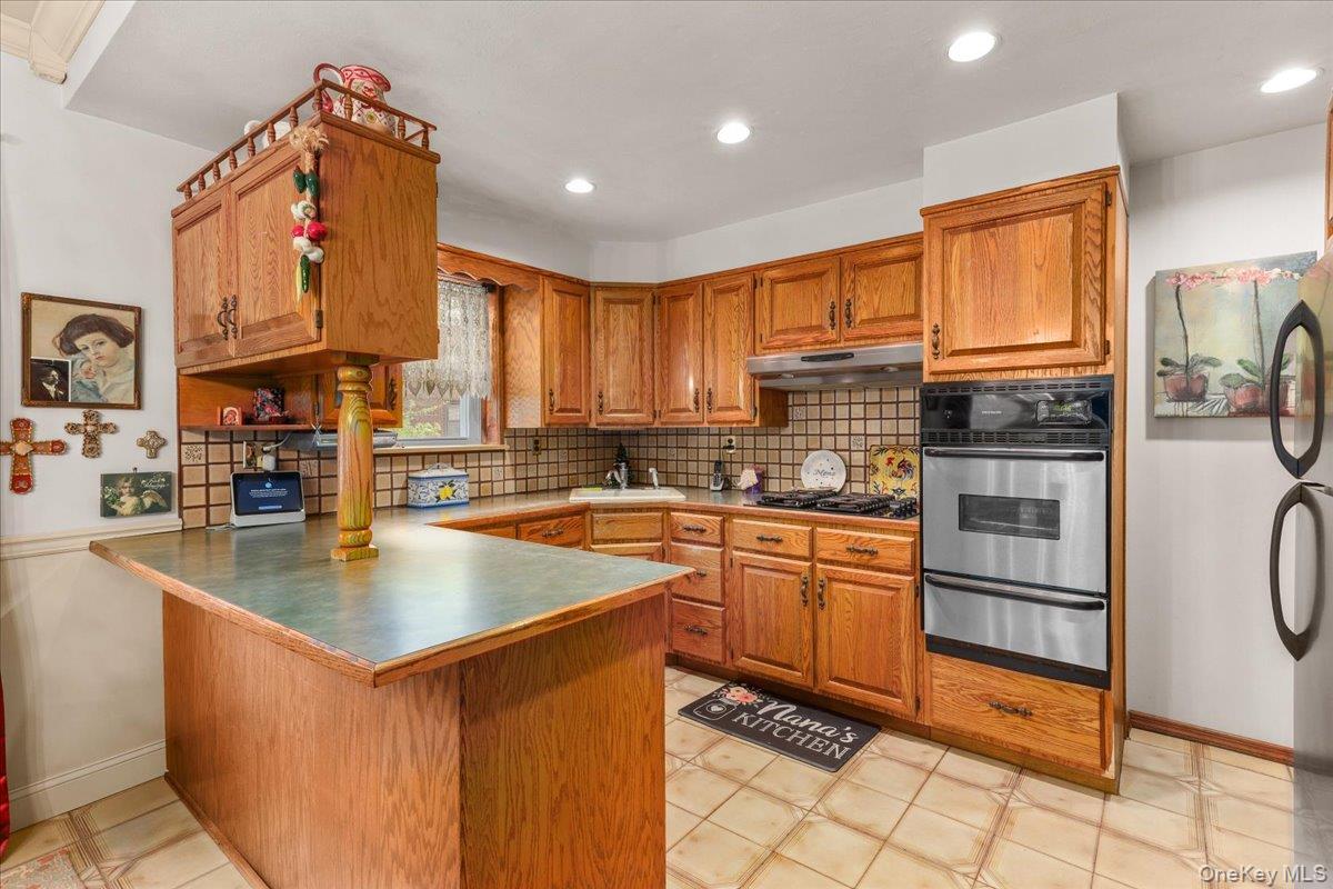 Single Family Narragansett Bronx, NY 10461, MLS-991323-9