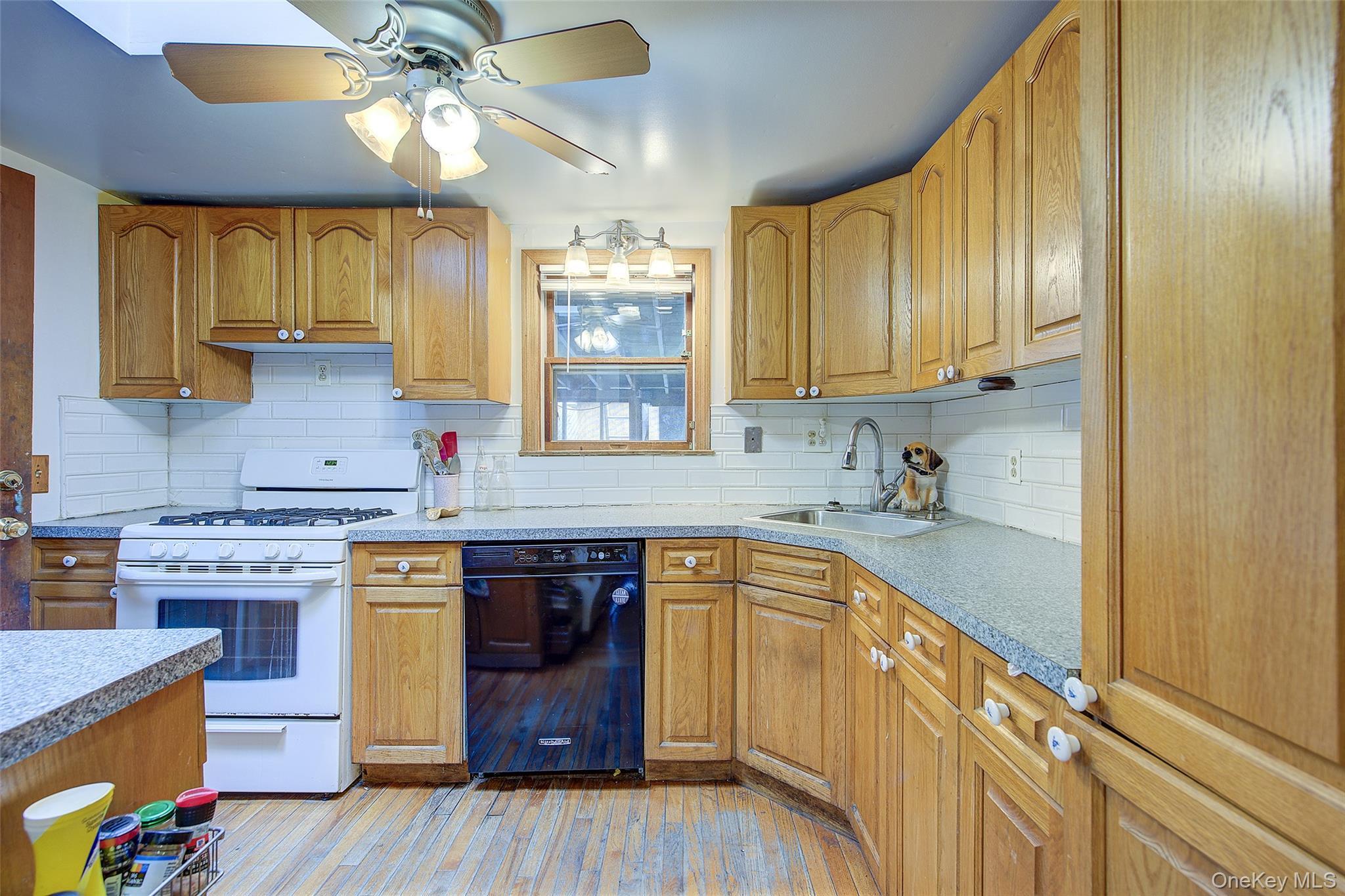 Single Family 12th  Queens, NY 11357, MLS-991347-11