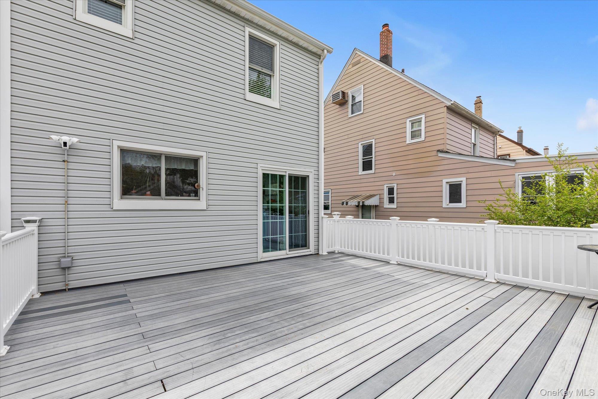 Single Family Liggett  Nassau County, NY 11581, MLS-991363-13