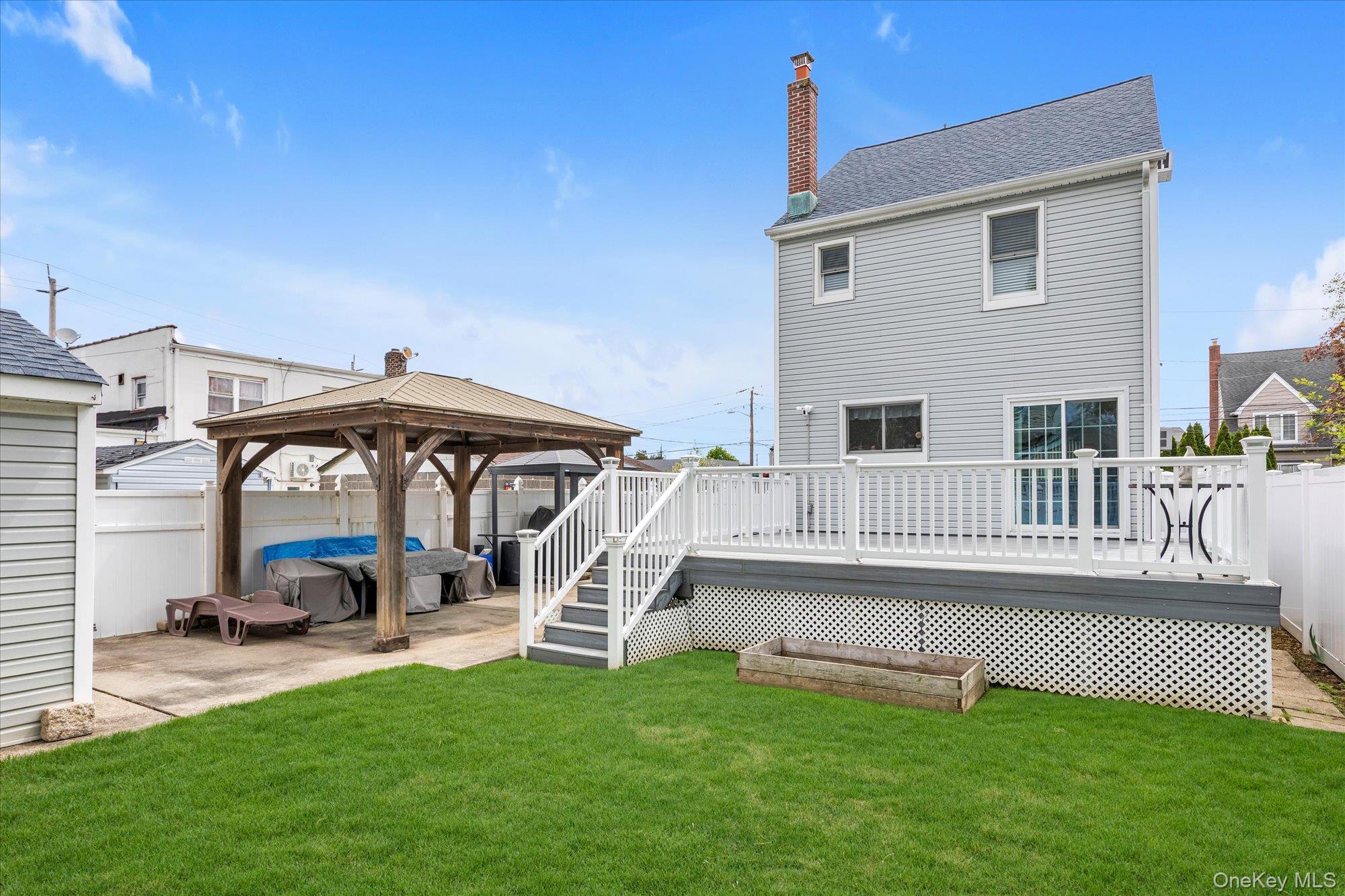 Single Family Liggett  Nassau County, NY 11581, MLS-991363-16