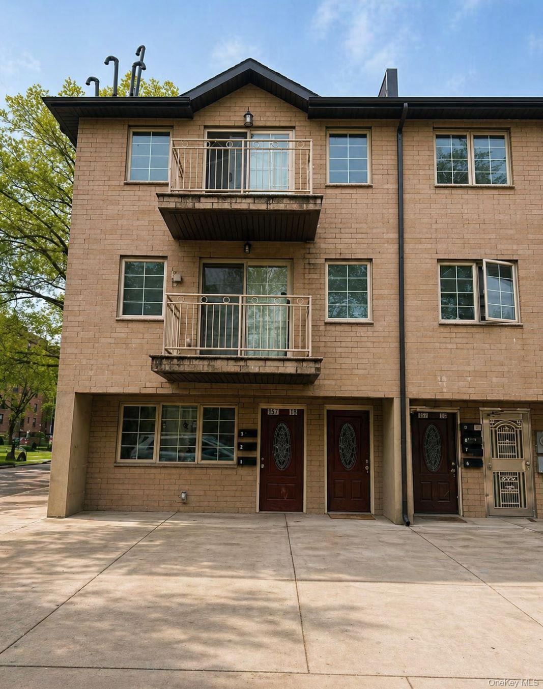 Single Family 65th Avenue  Queens, NY 11367, MLS-991371-2