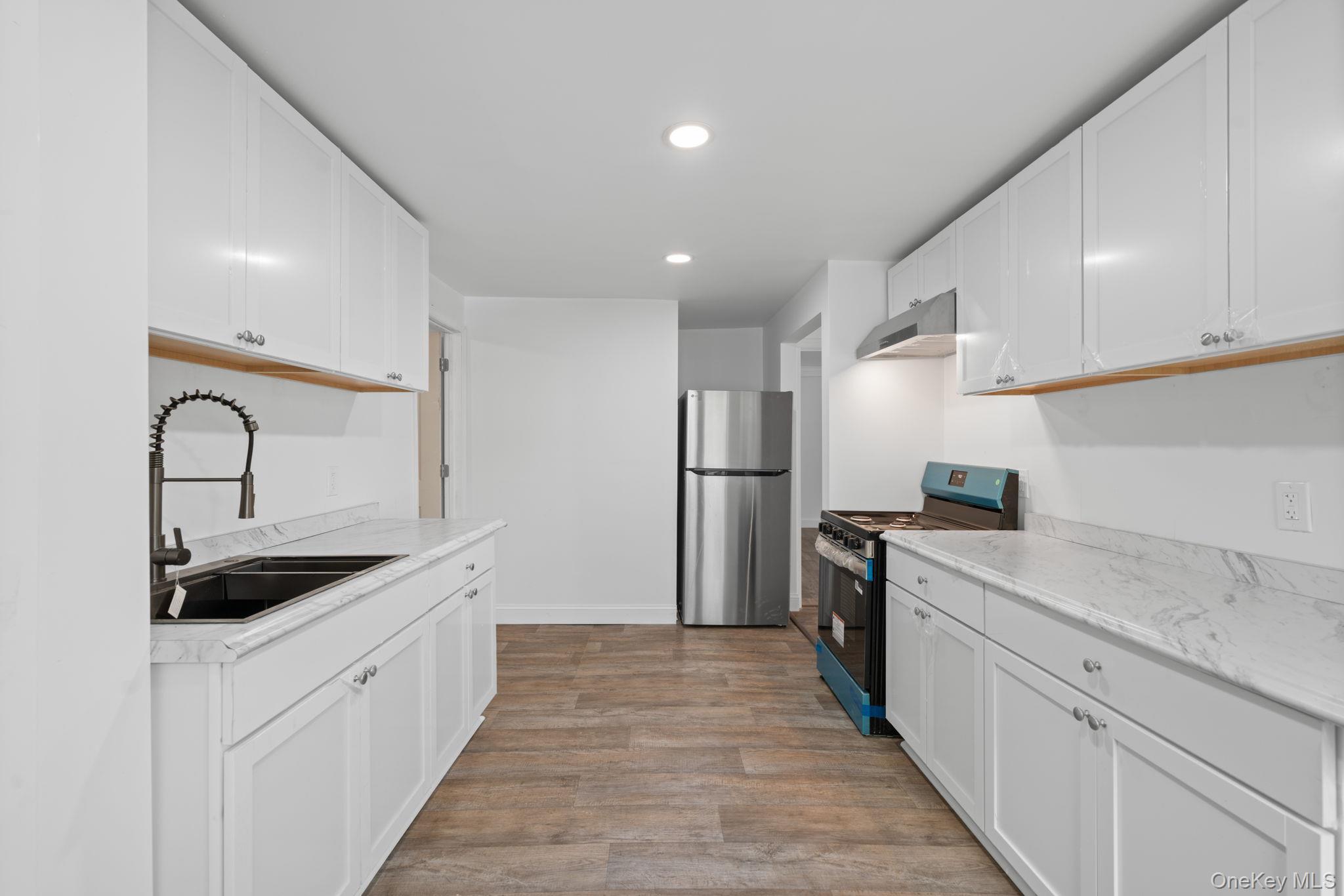 Single Family Violet Avenue Dutchess County, NY 12538, MLS-991373-10