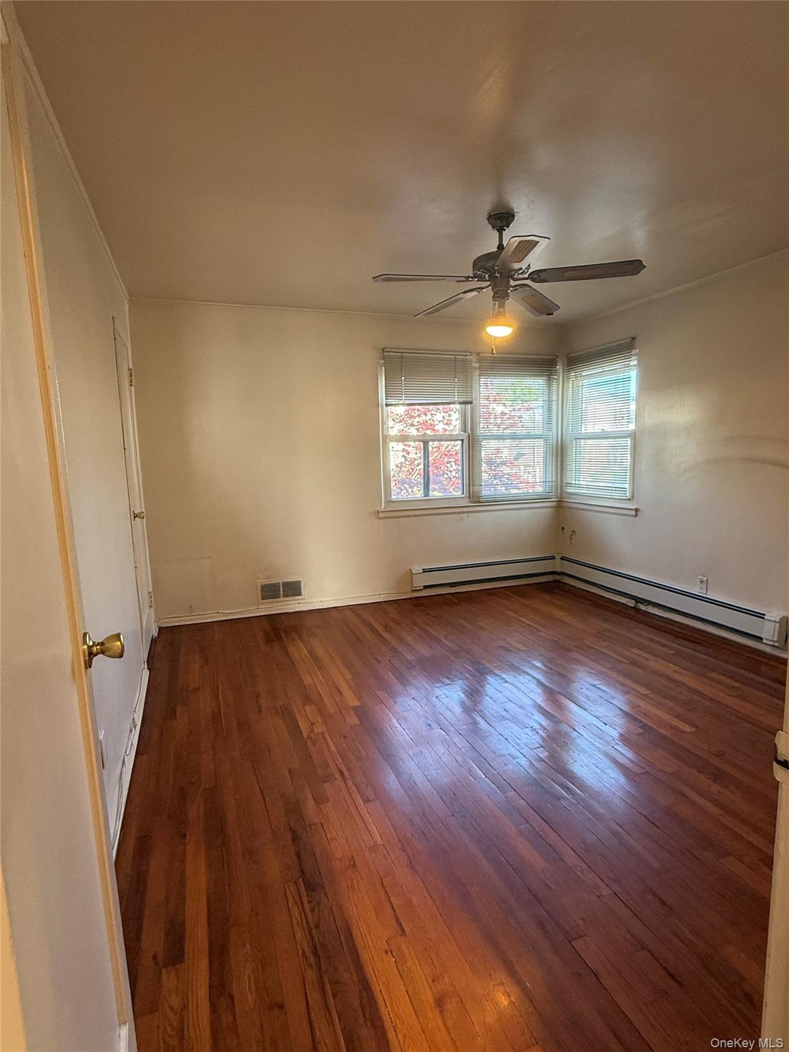 Single Family 215th Queens, NY 11364, MLS-991392-5