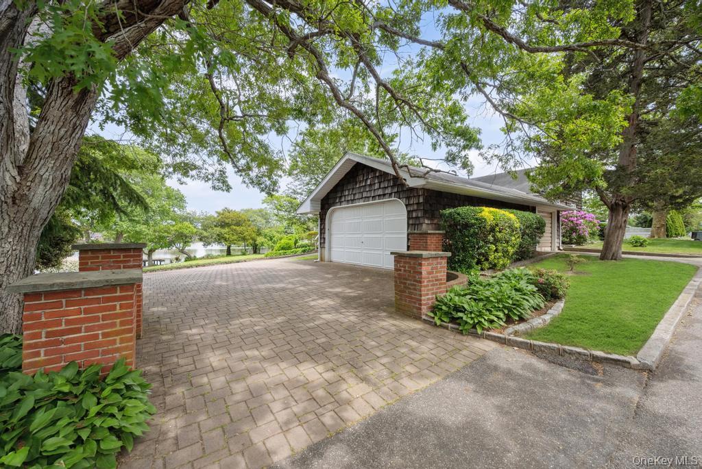 Single Family Lakeland  Suffolk County, NY 11772, MLS-991396-36