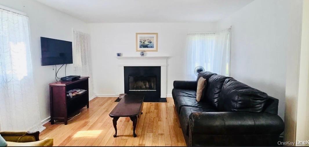 Single Family Corbin Avenue  Suffolk County, NY 11967, MLS-991406-6
