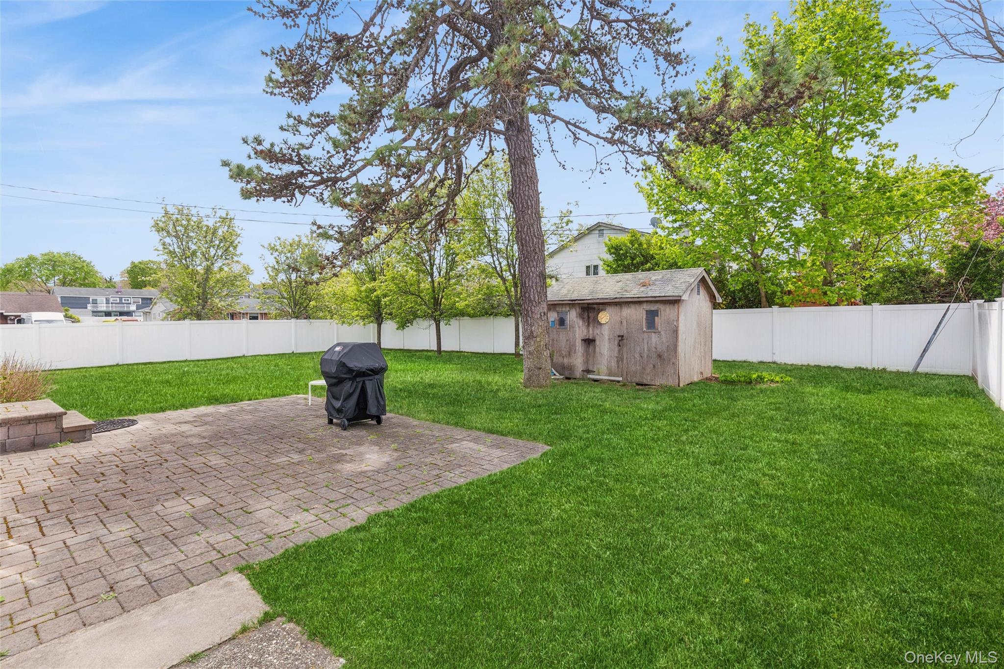 Single Family Garvey  Suffolk County, NY 11788, MLS-991419-28