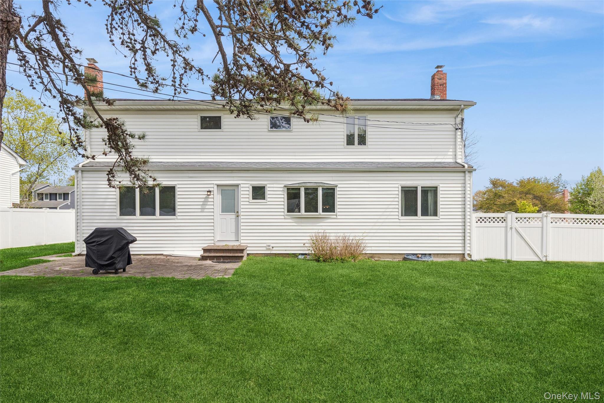 Single Family Garvey  Suffolk County, NY 11788, MLS-991419-30