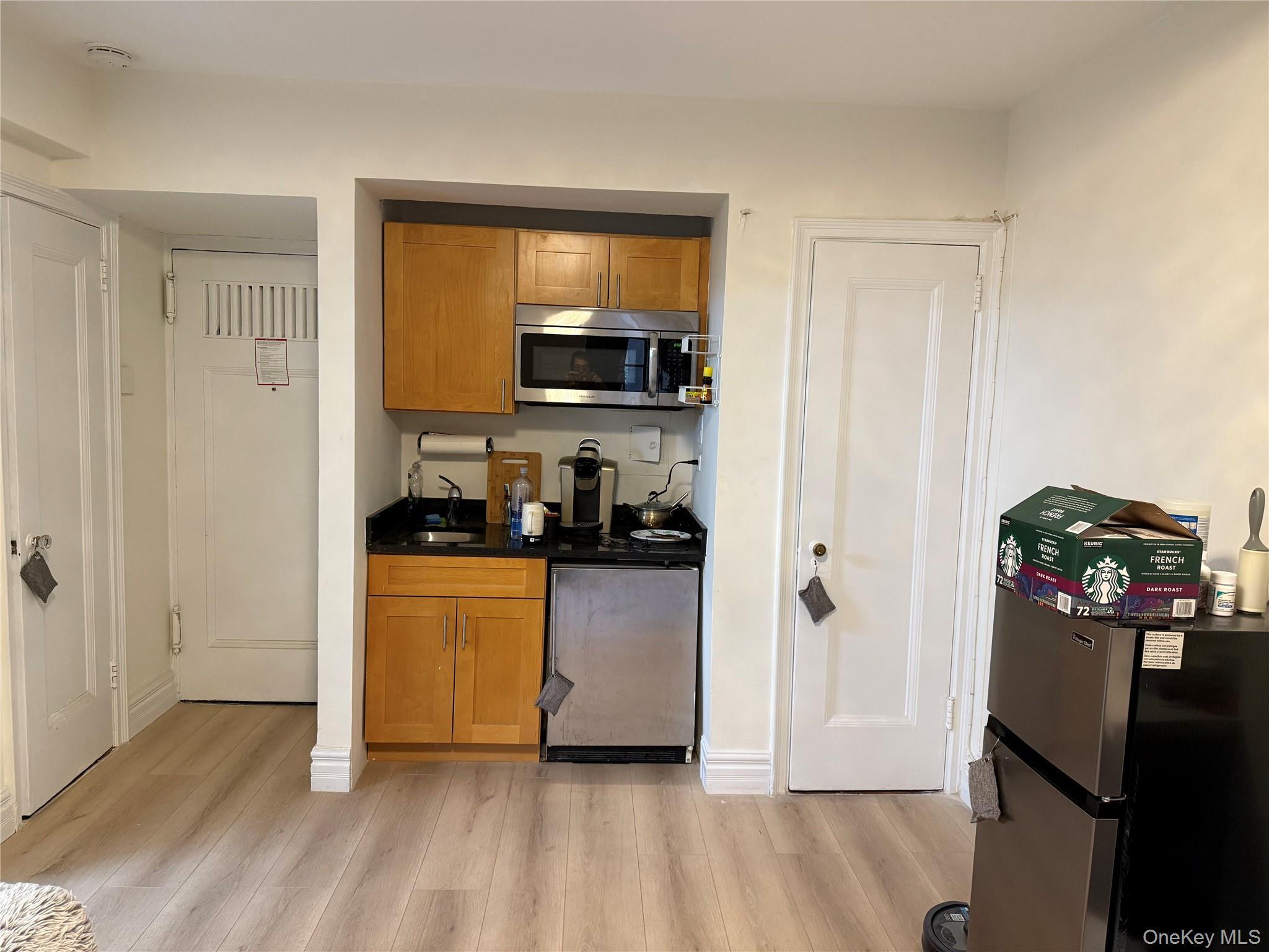 Apartment Tudor City  Manhattan, NY 10017, MLS-991425-5