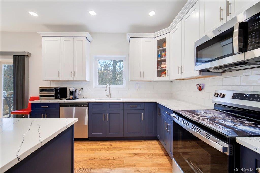 Single Family Picadilly Circle Sullivan County, NY 12775, MLS-991436-16