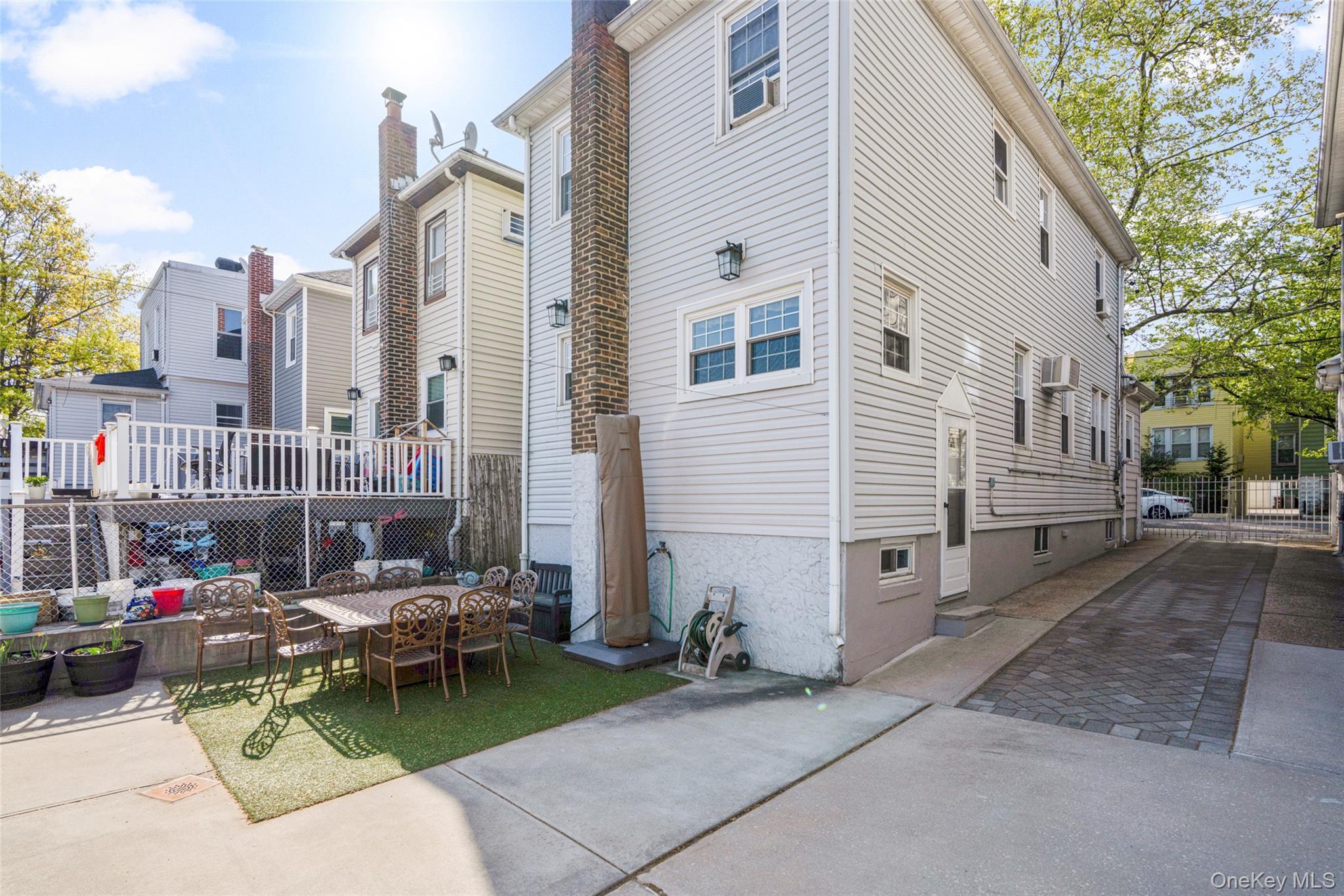 Single Family Wellman  Bronx, NY 10461, MLS-991490-22