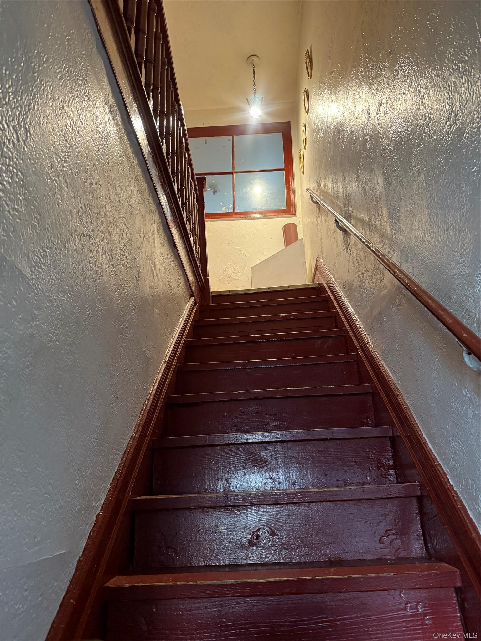 Single Family Melville  Bronx, NY 10460, MLS-991502-19
