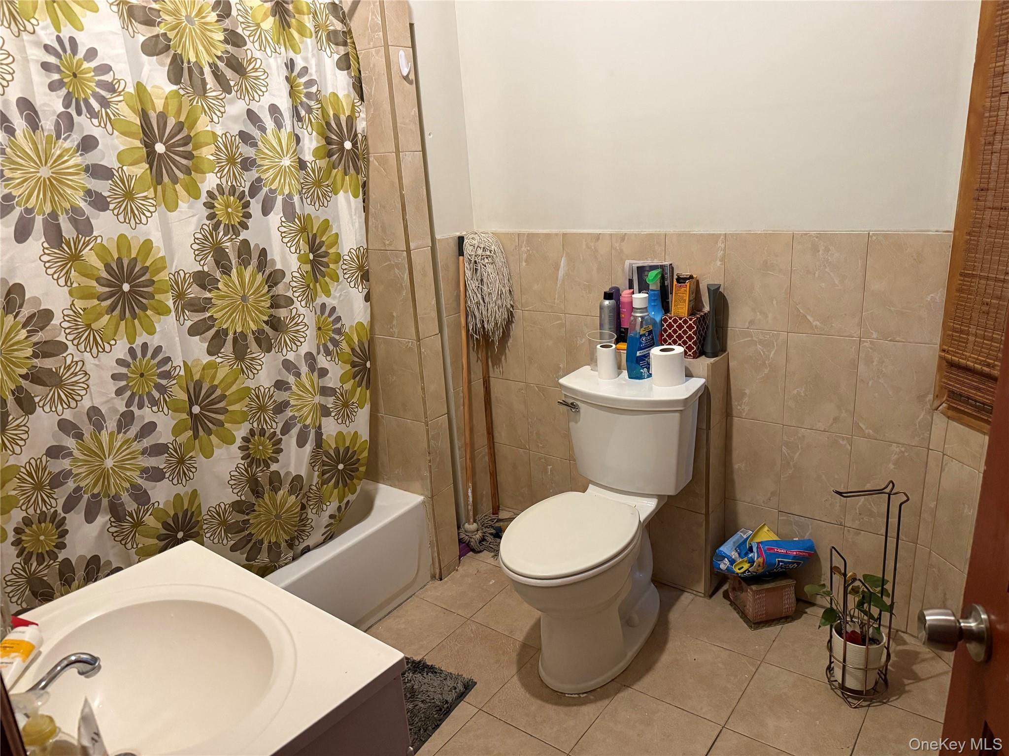 Single Family Melville  Bronx, NY 10460, MLS-991502-20