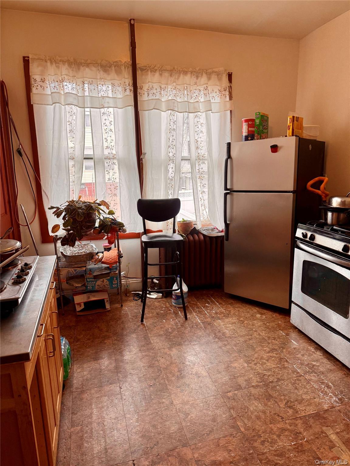 Single Family Melville  Bronx, NY 10460, MLS-991502-23