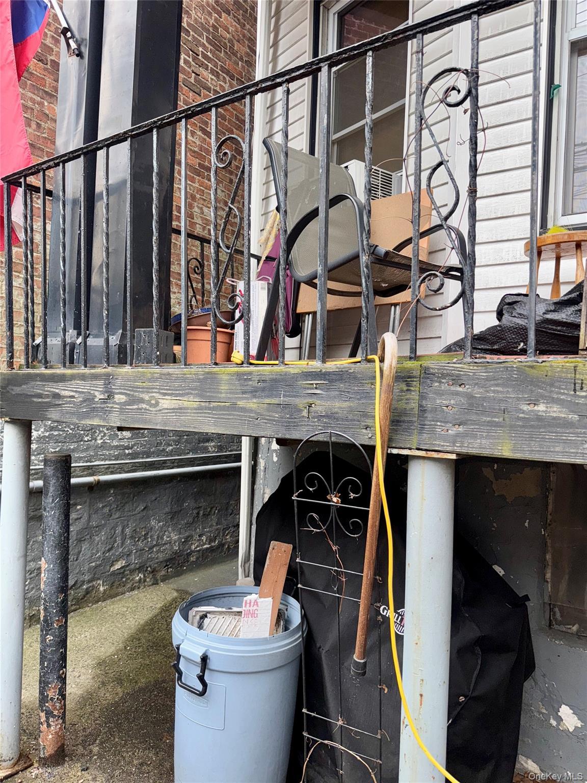 Single Family Melville  Bronx, NY 10460, MLS-991502-40