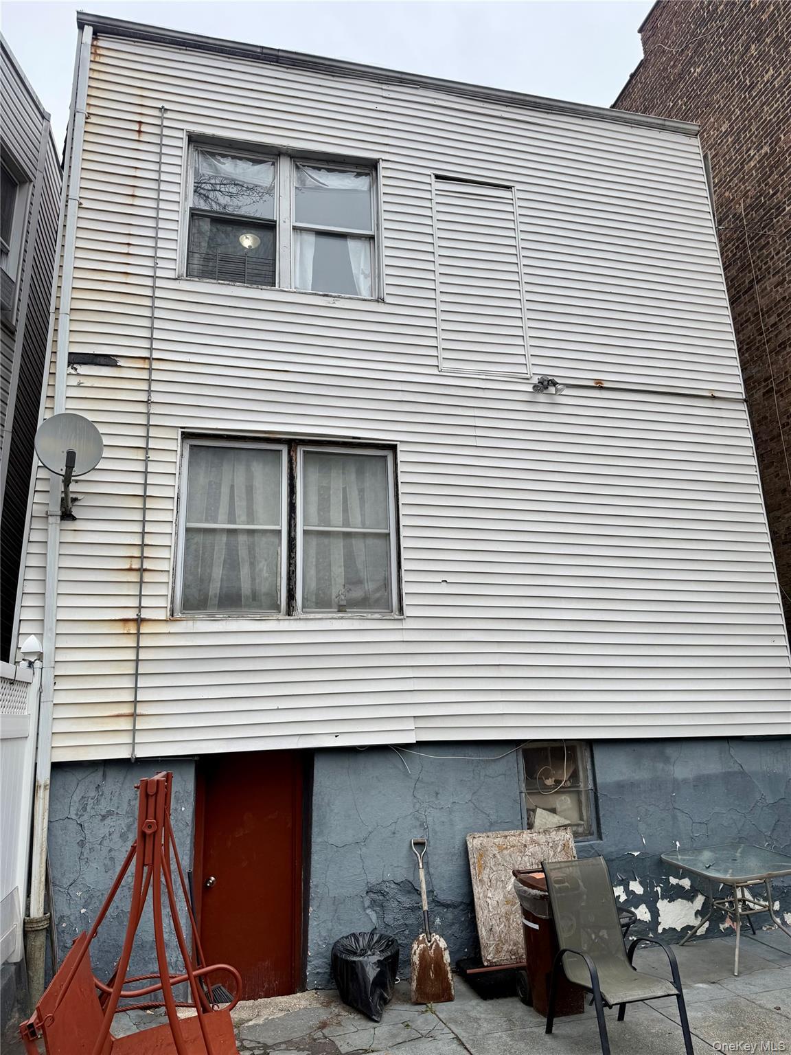 Single Family Melville  Bronx, NY 10460, MLS-991502-43