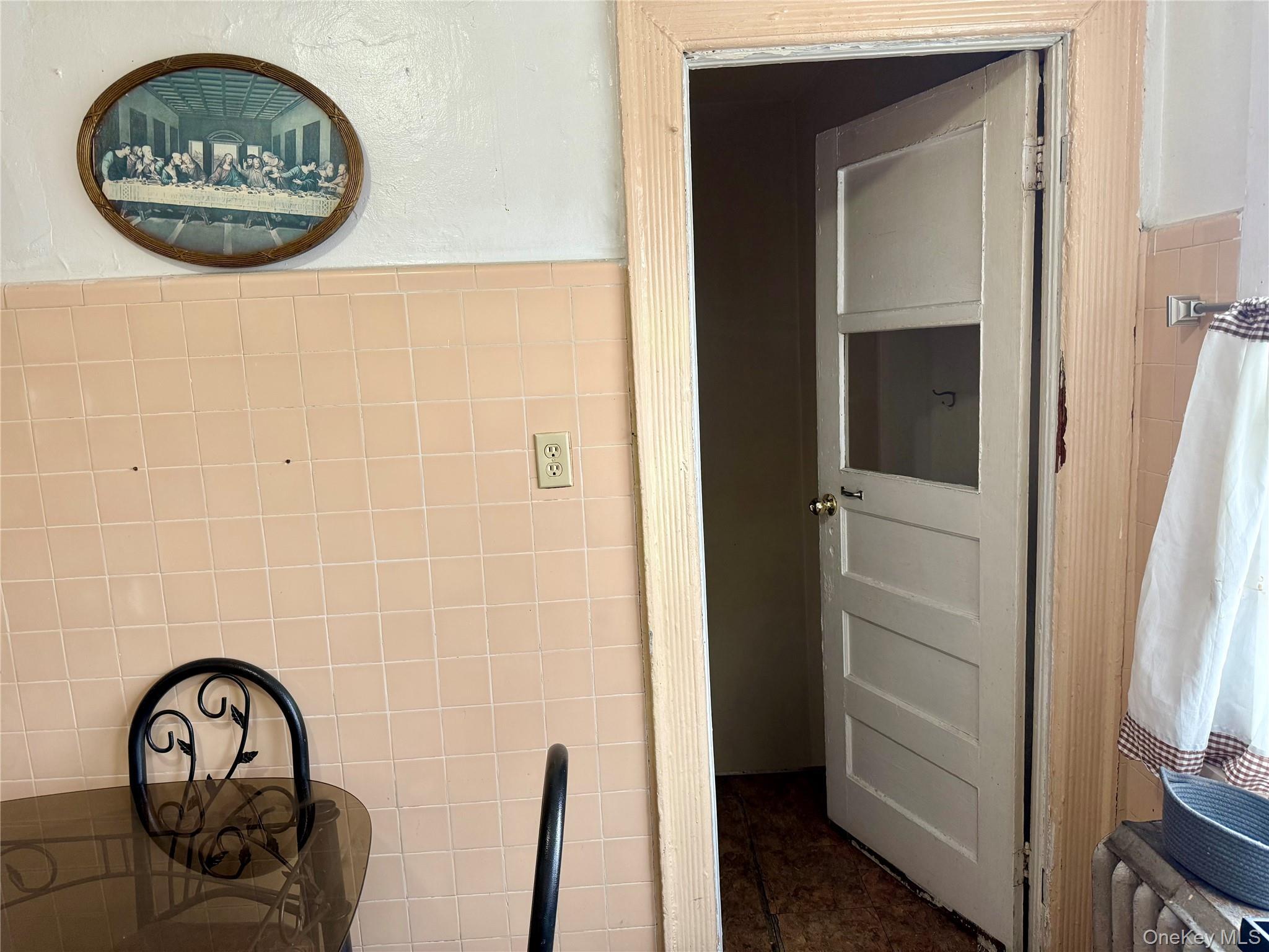 Single Family Melville  Bronx, NY 10460, MLS-991502-7