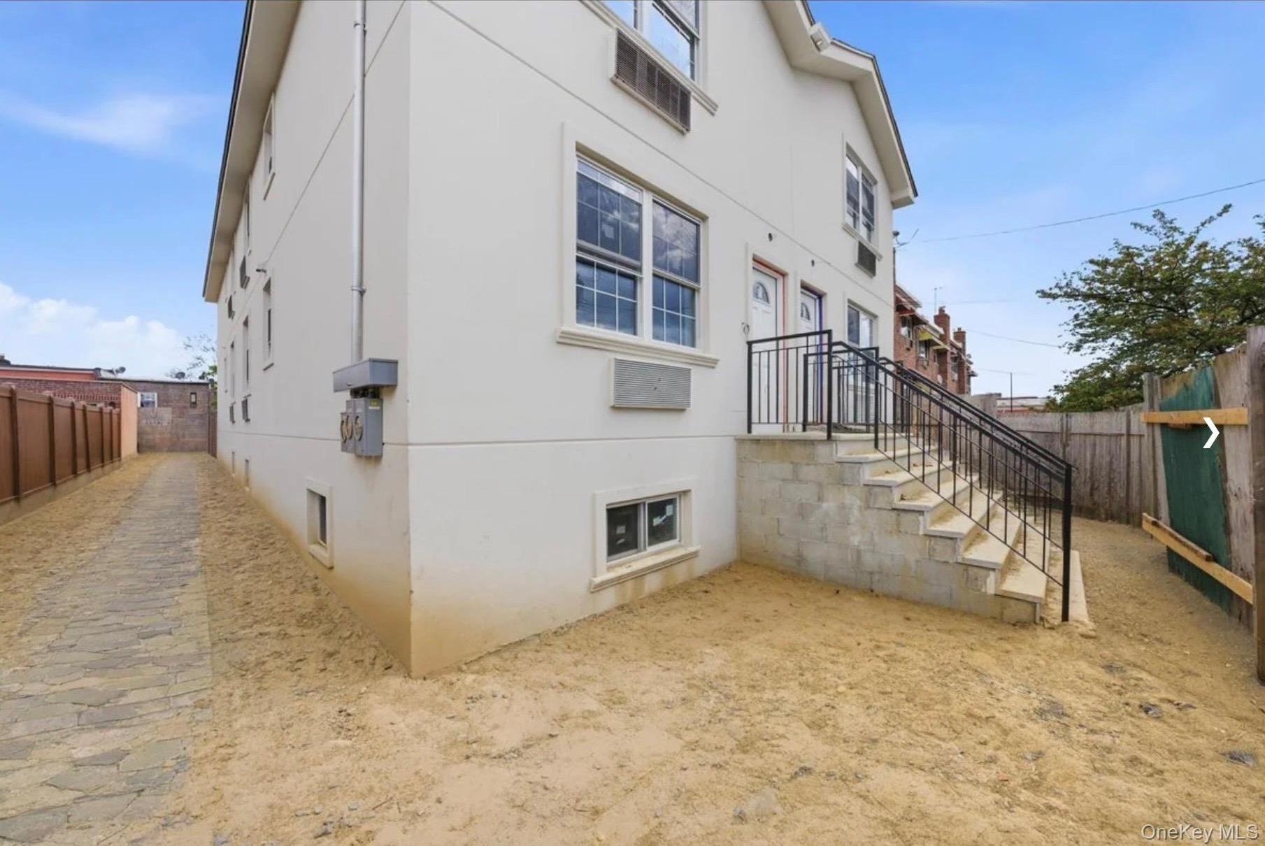 Single Family 229th  Bronx, NY 10466, MLS-991523-19
