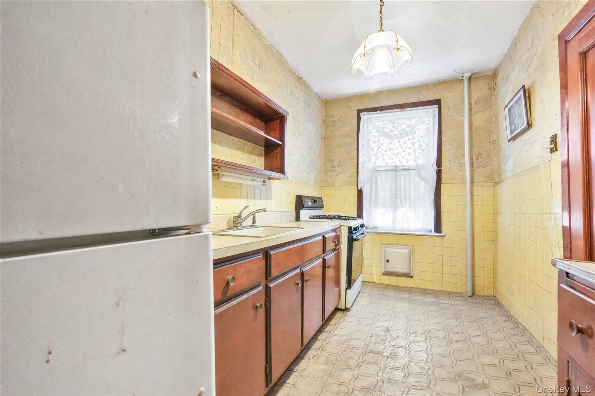Single Family Grant Bronx, NY 10456, MLS-991532-28