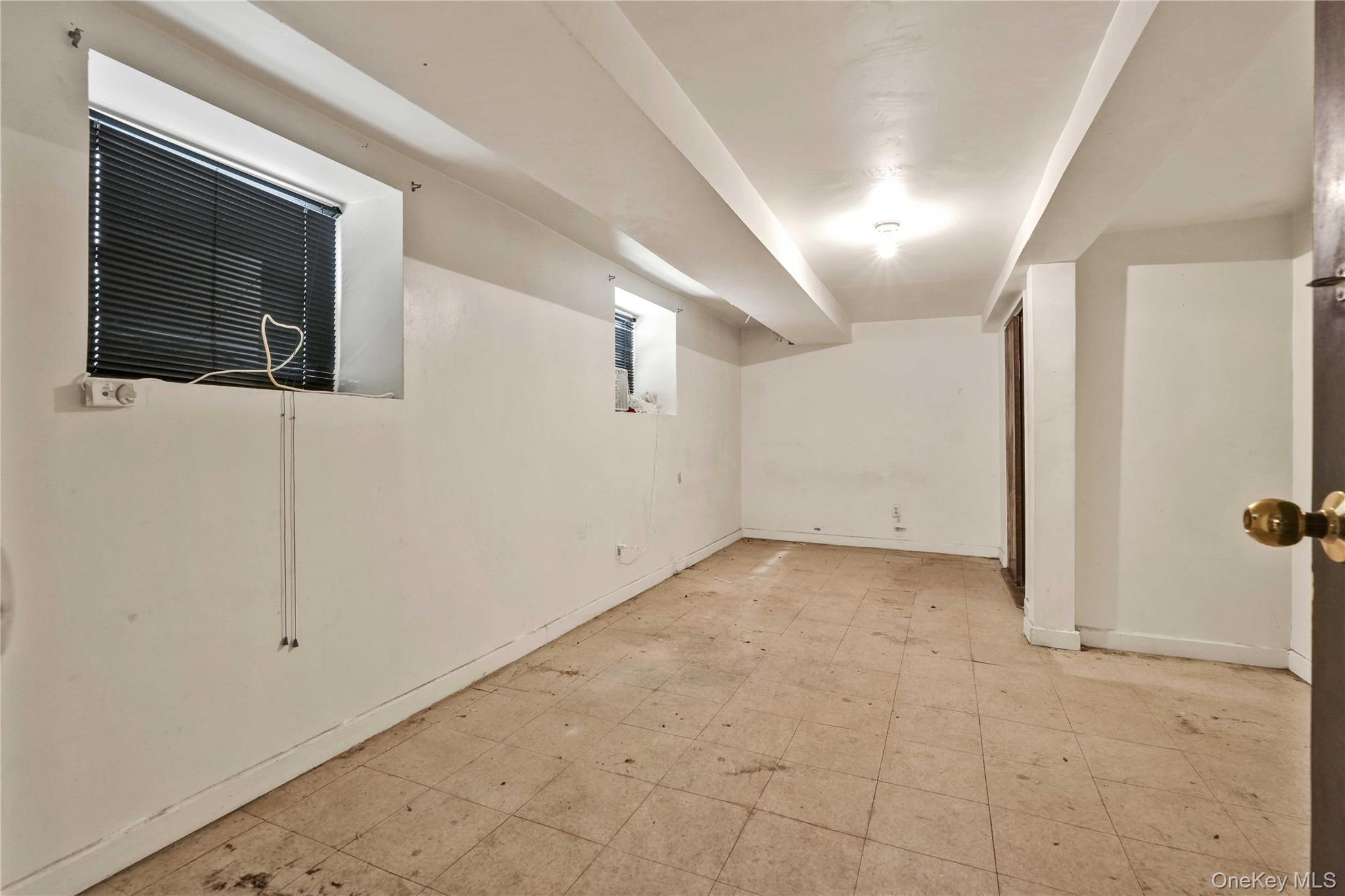 Single Family Grant Bronx, NY 10456, MLS-991532-38