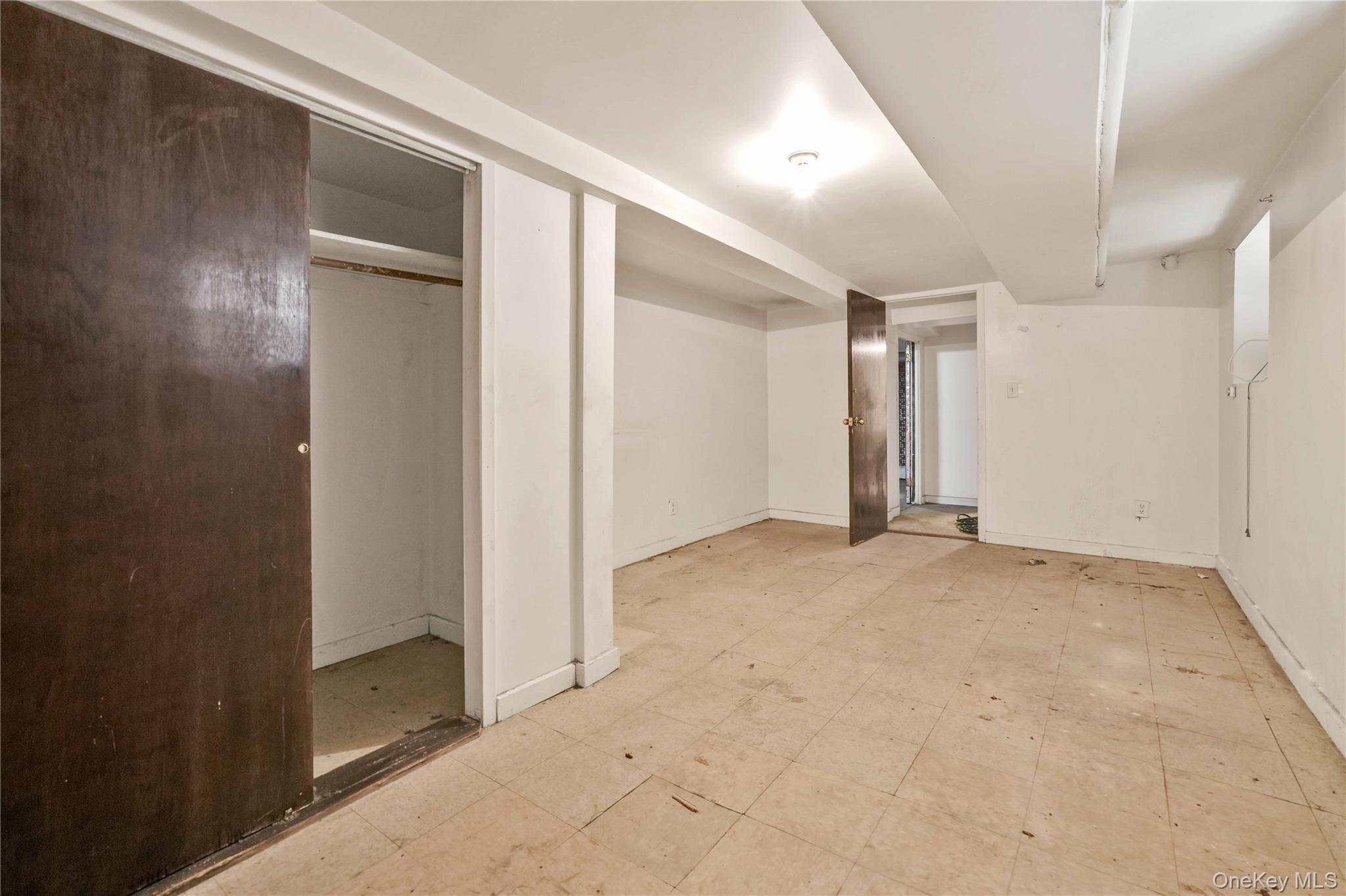 Single Family Grant Bronx, NY 10456, MLS-991532-39