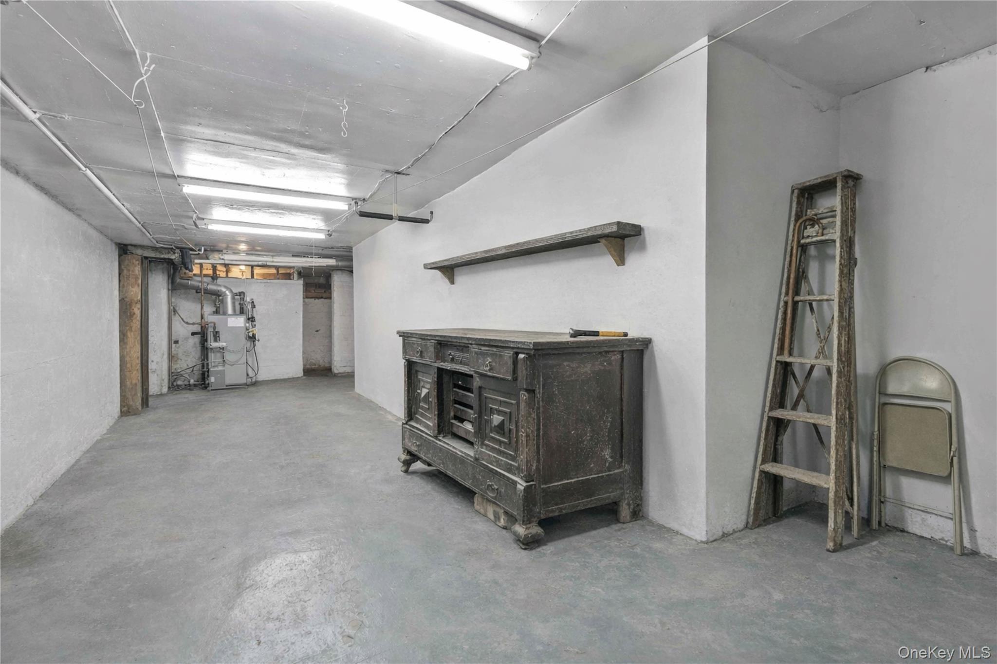 Single Family Grant Bronx, NY 10456, MLS-991532-40
