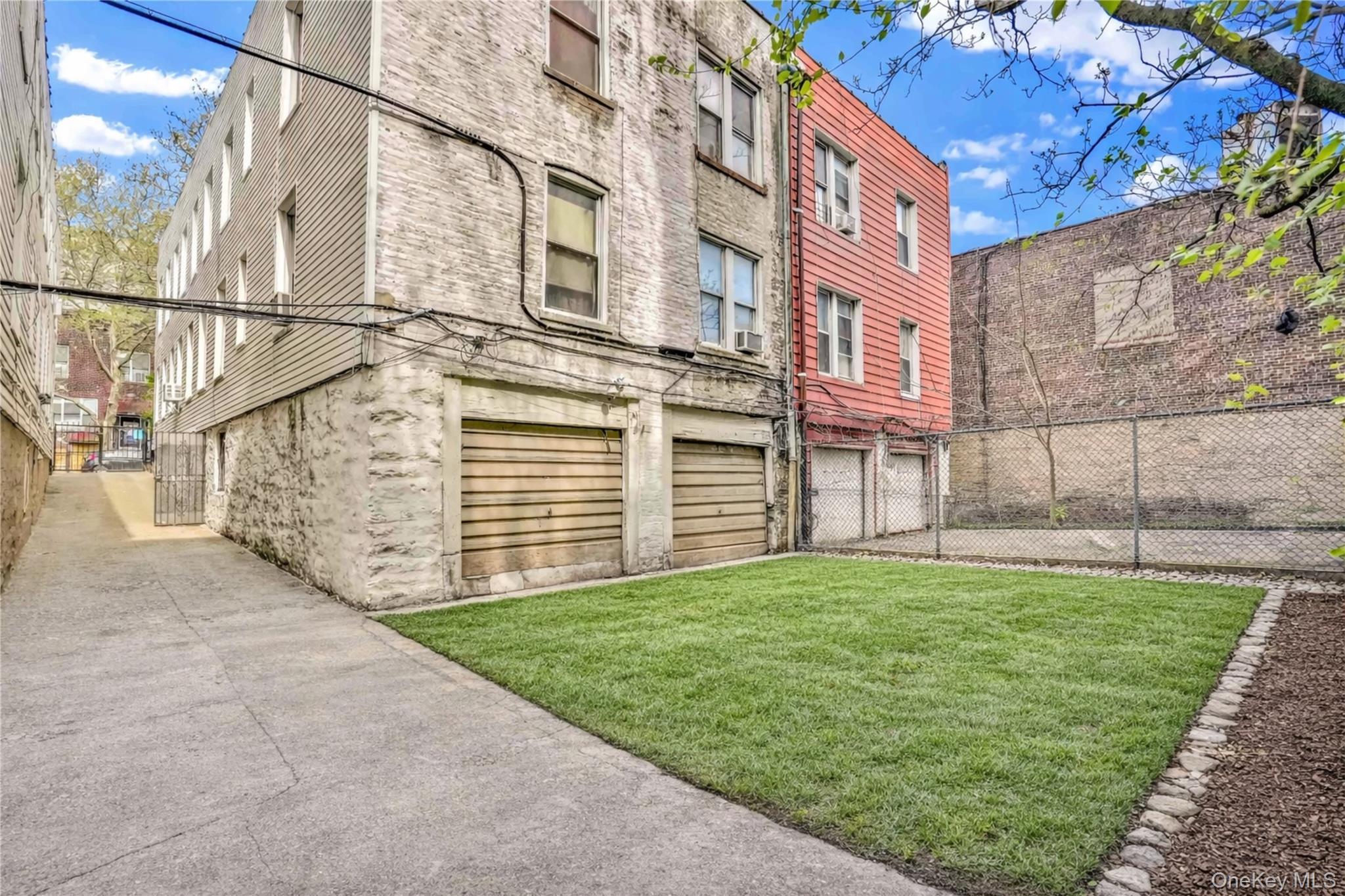 Single Family Grant Bronx, NY 10456, MLS-991532-44
