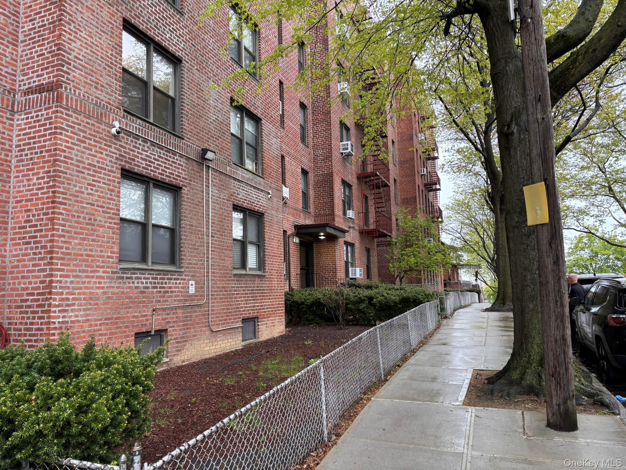 Coop 232nd  Bronx, NY 10466, MLS-991569-5