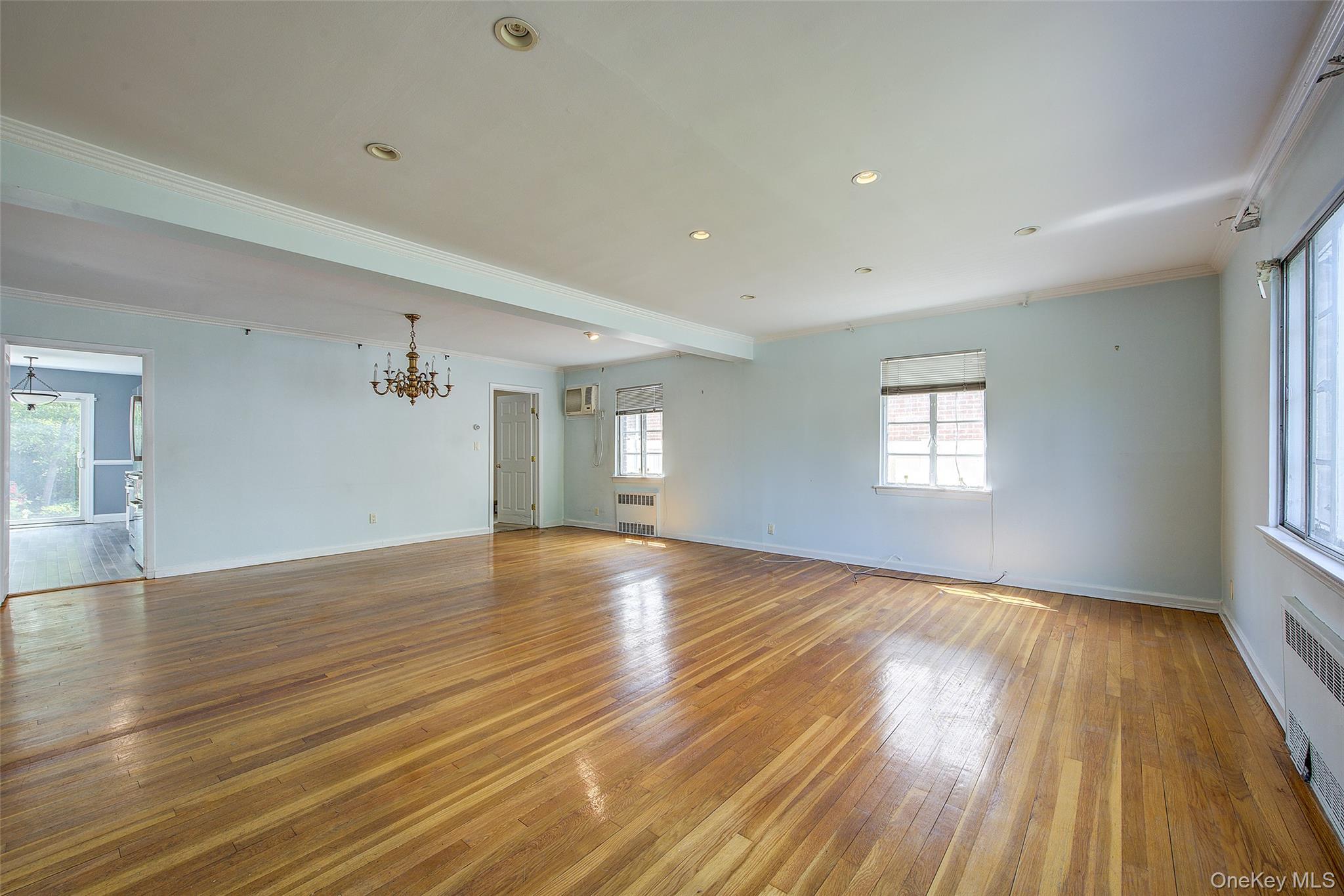 Single Family 171st Street Queens, NY 11366, MLS-991579-11
