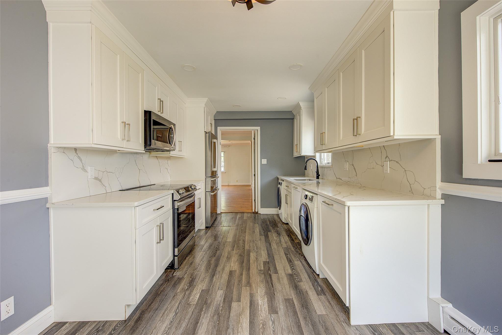 Single Family 171st Street Queens, NY 11366, MLS-991579-15