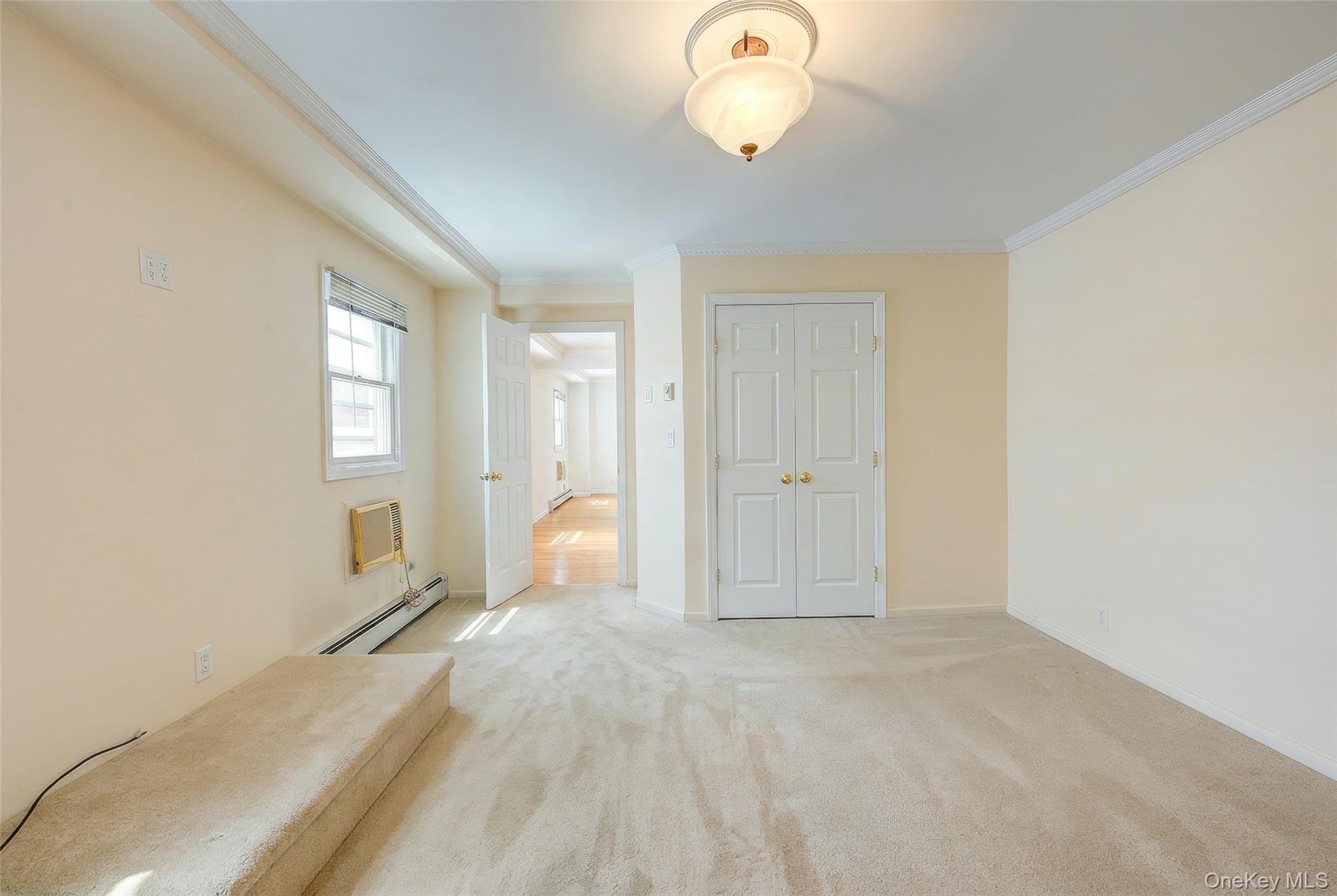 Single Family 171st Street Queens, NY 11366, MLS-991579-19