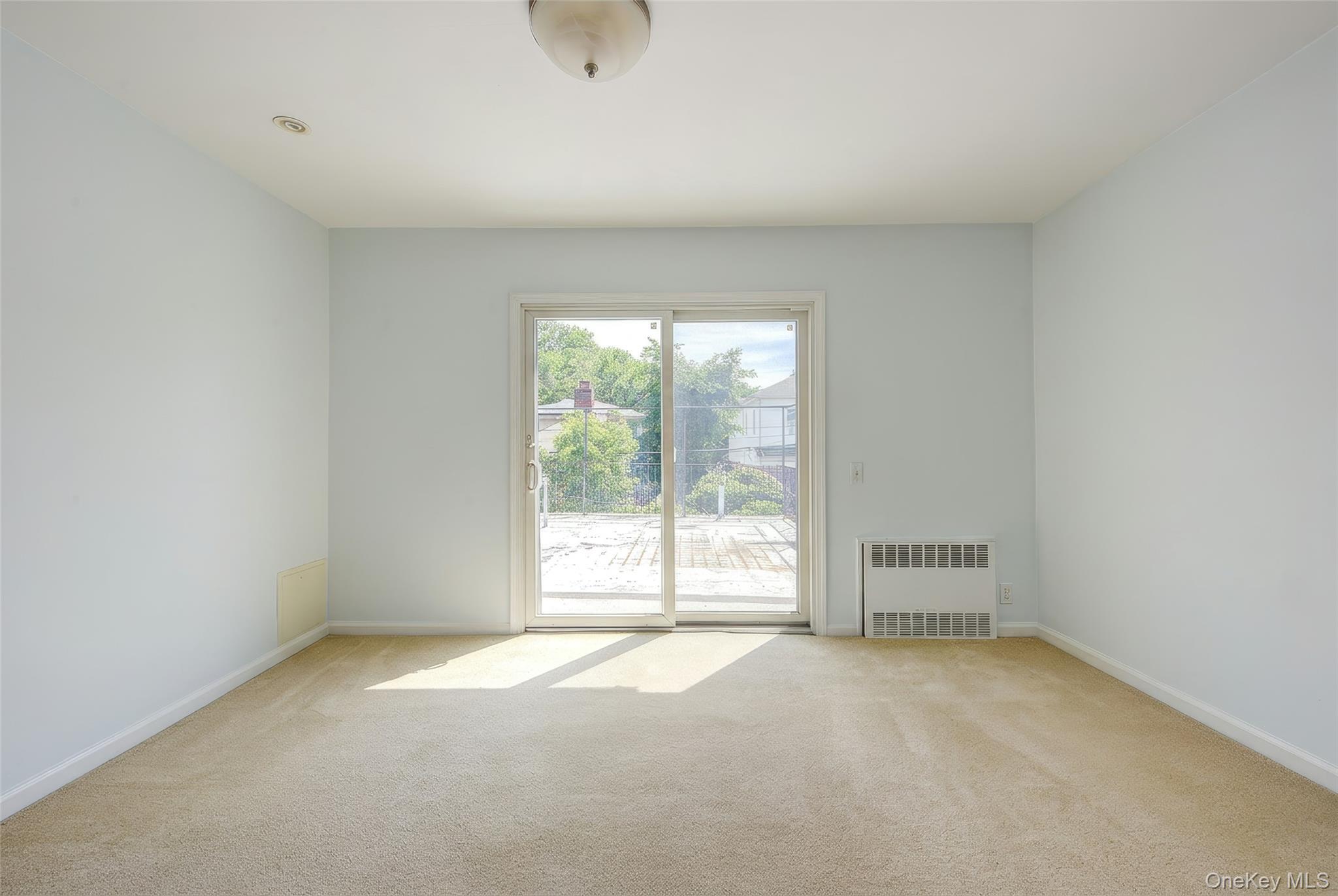 Single Family 171st Street Queens, NY 11366, MLS-991579-25