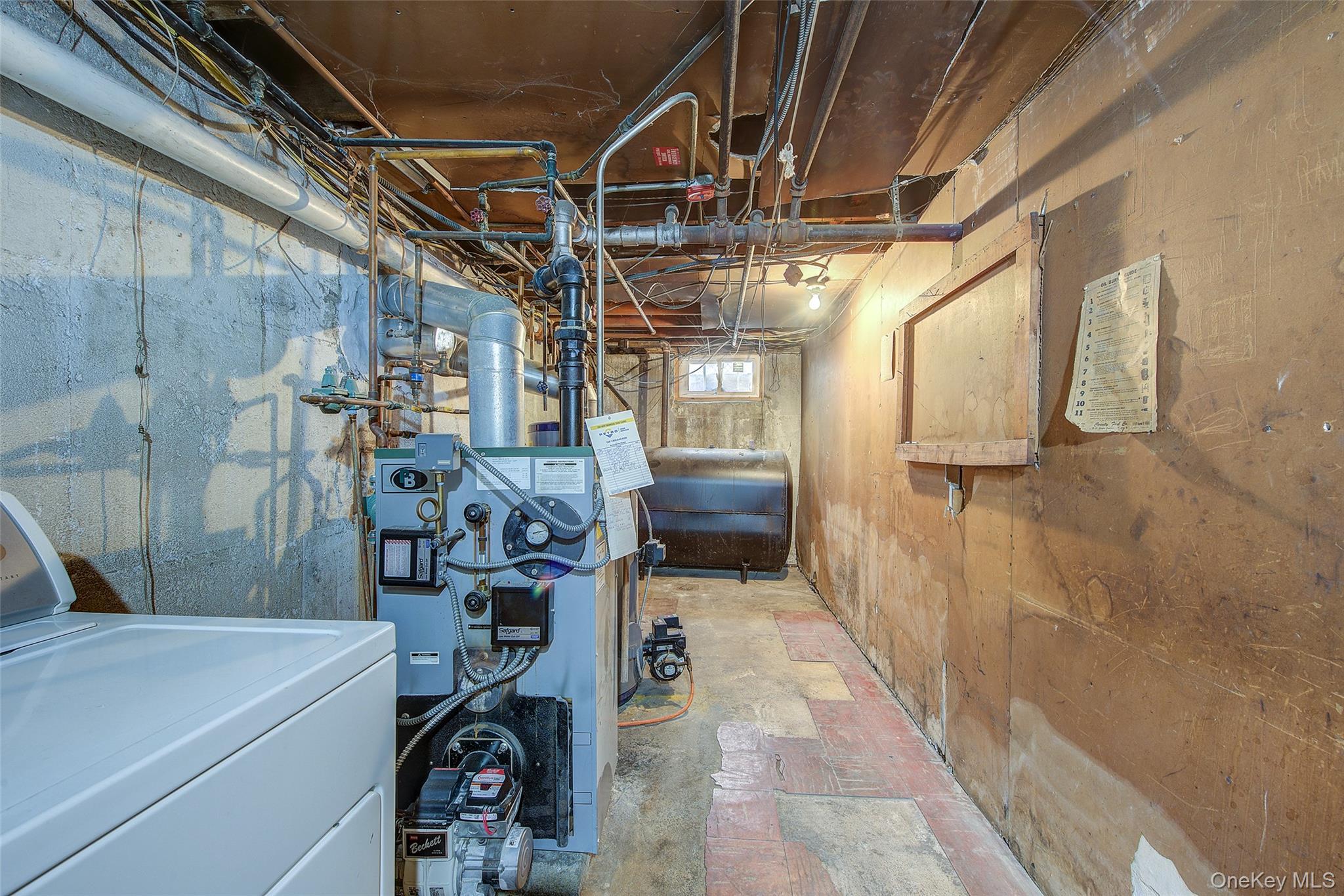 Single Family 171st Street Queens, NY 11366, MLS-991579-42