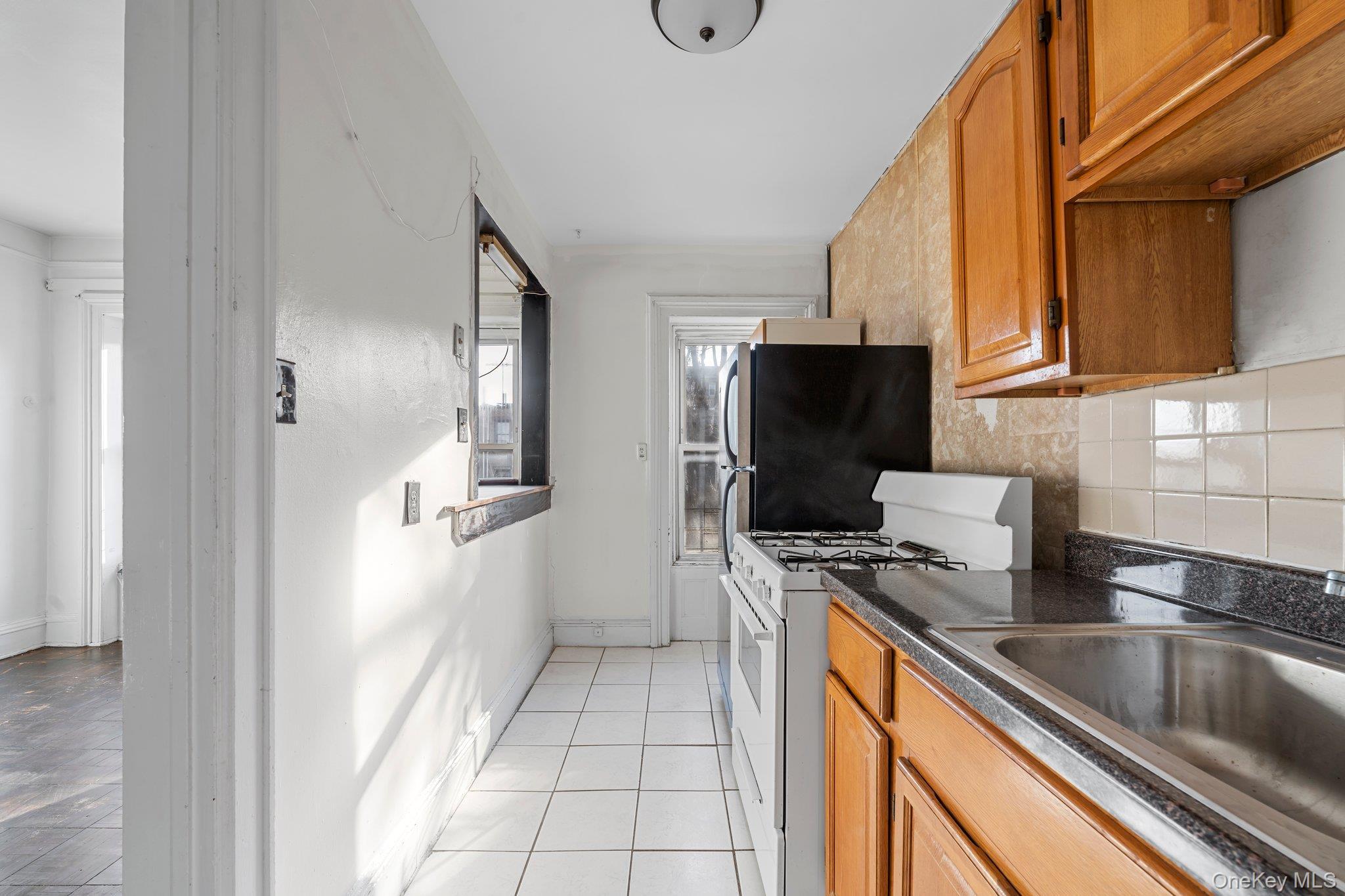 Single Family Dean Street Brooklyn, NY 11216, MLS-991598-15