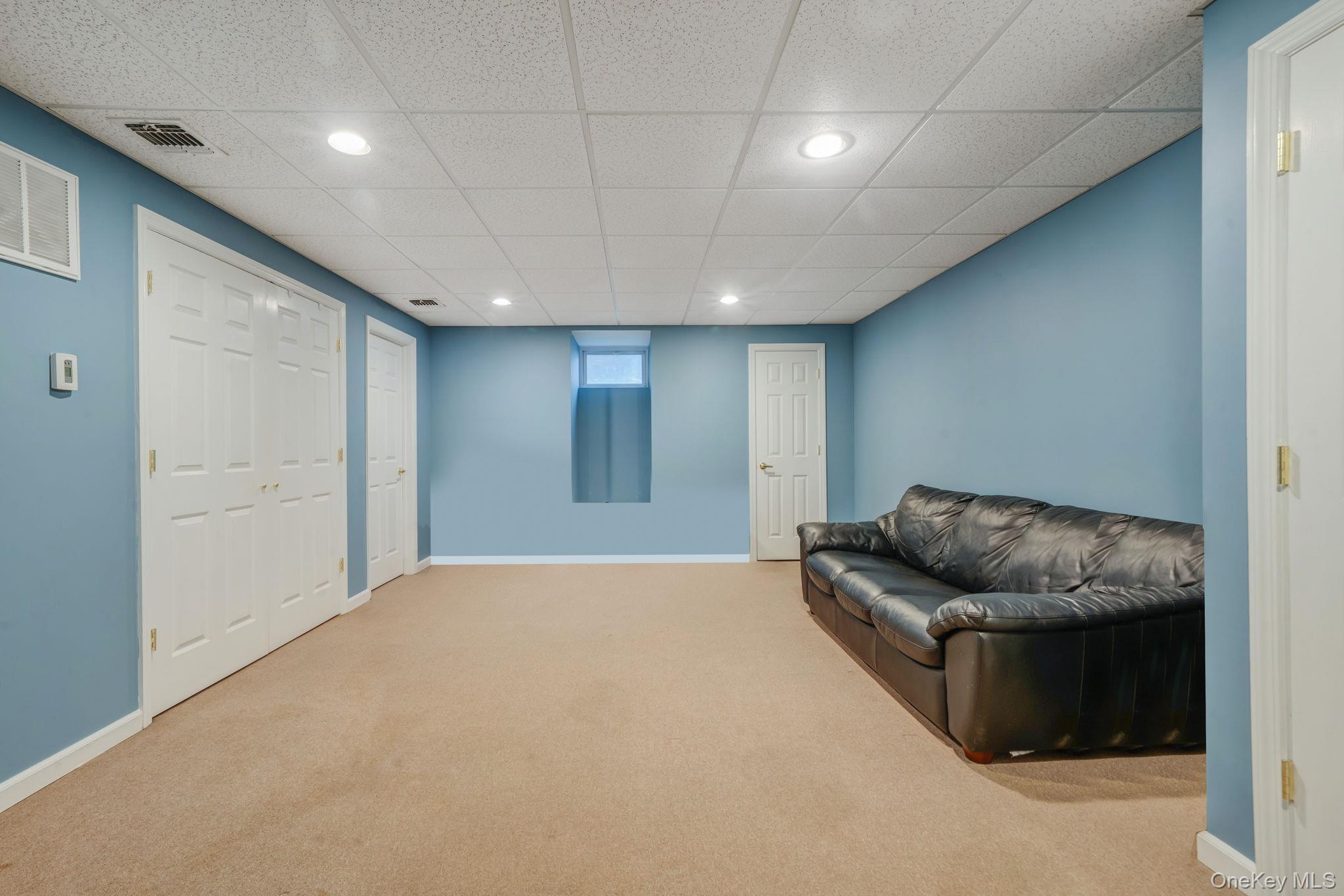 Single Family Jamaica  Suffolk County, NY 11763, MLS-991624-33